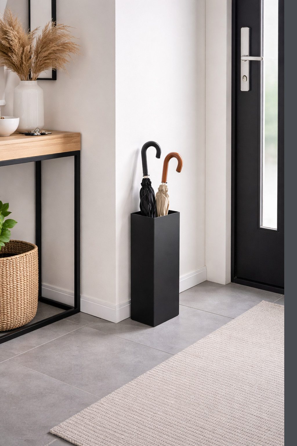 NEUSTEIN Schirmständer mit modernem Design aus Metall extra stabil