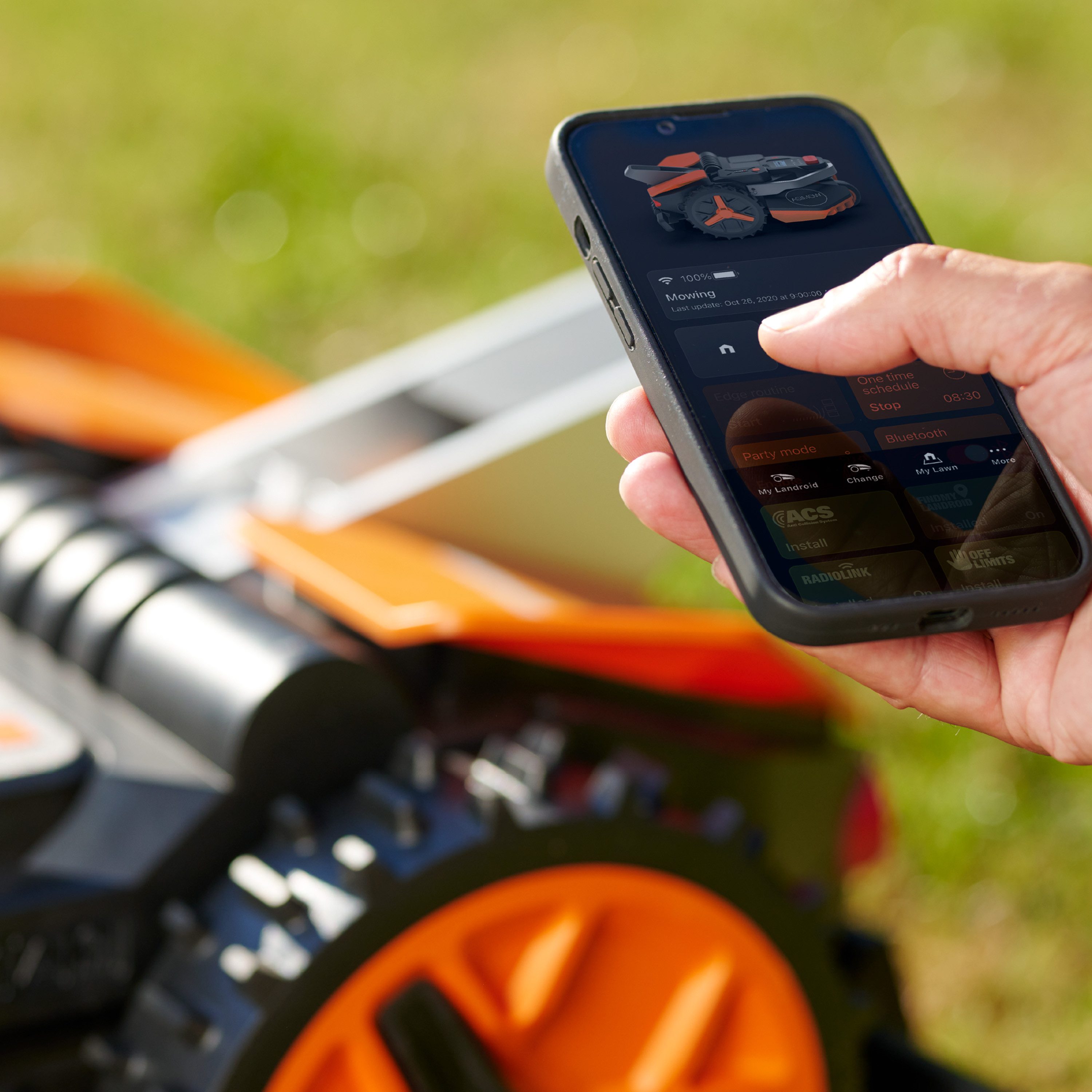 Worx robotic lawnmower M600 Landroid VISION, for lawns up to 600 m², intelligent robotic lawnmower without boundary wire, for gardens up to 600m²