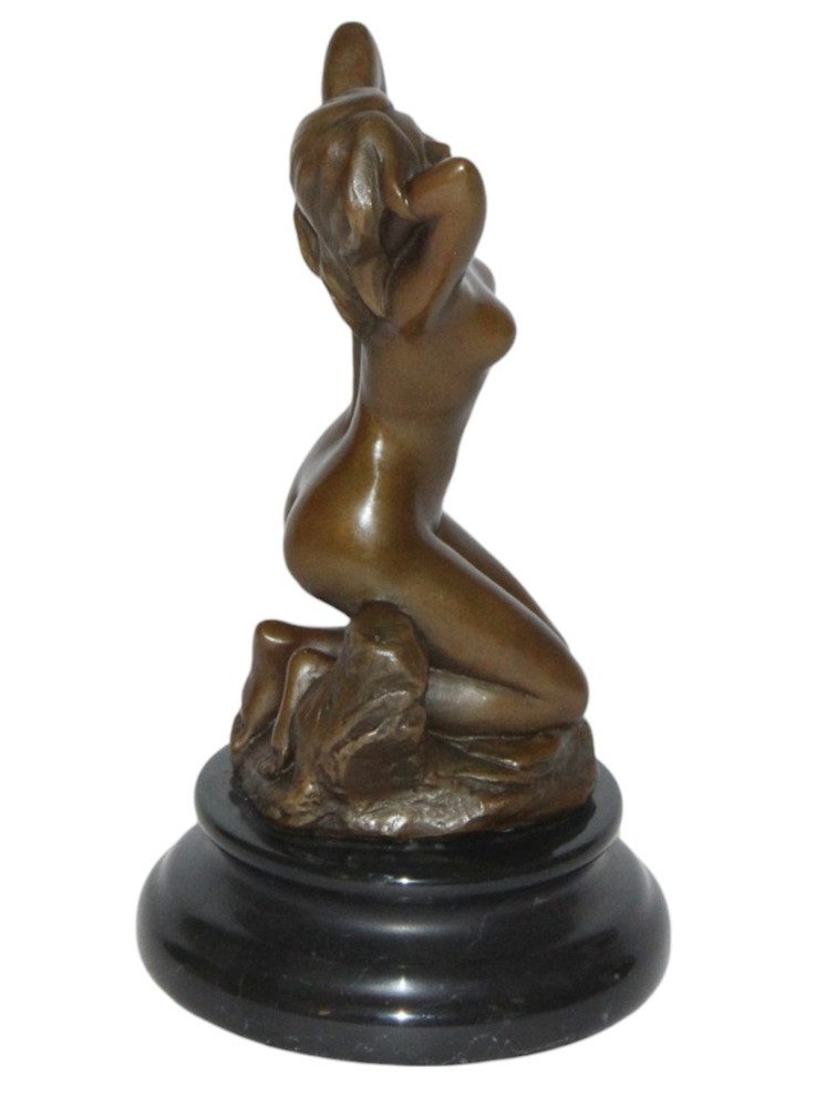 JS GartenDeko Dekofigur Elegante Bronzefigur Kniende Aktfrau auf Sockel Höhe 21 cm Skulptur