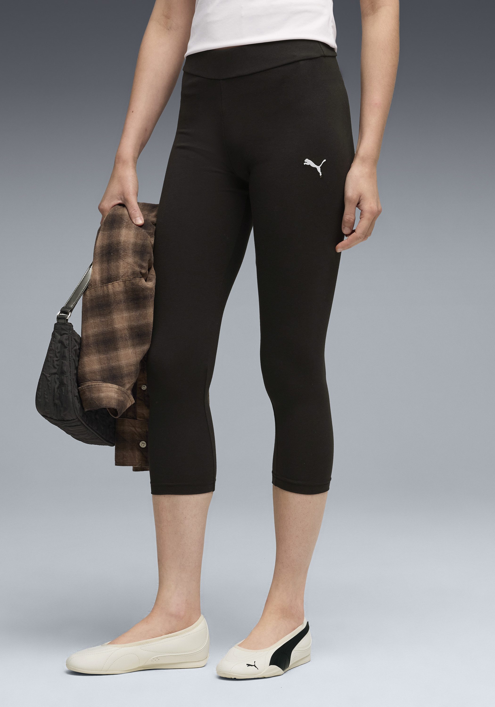 PUMA Leggings ESS CAPRI LEGGINGS sportlicher Stil, für Sportmode und Fitness, aus Baumwollmischung