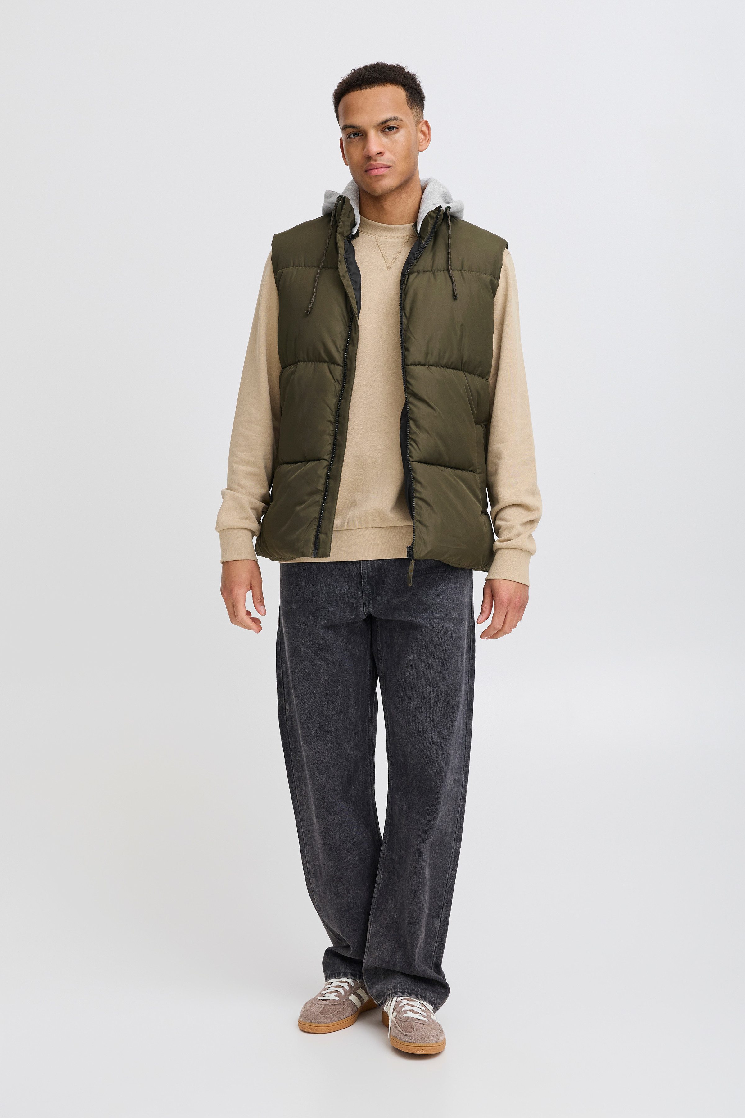 Blend Steppweste BHELWIN vest w. jersey hood Regular Fit, mit Reißverschluss, aus Polyester und Kunstfaser – Bild 4 von 5