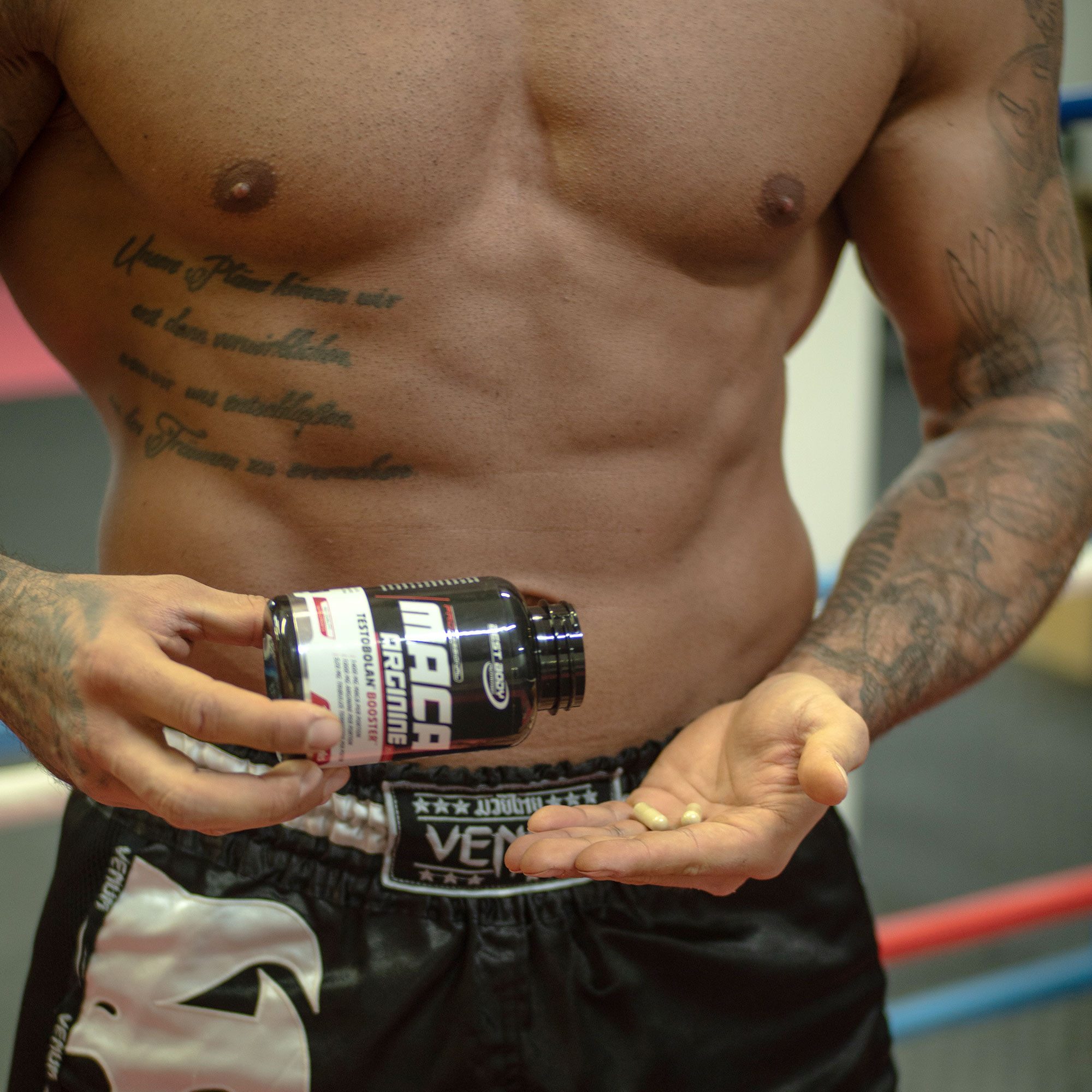 Best Body Nutrition Professional Maca Arginine Testobolan Booster - 100 Stück/Dose Kapsel, 92.7 g