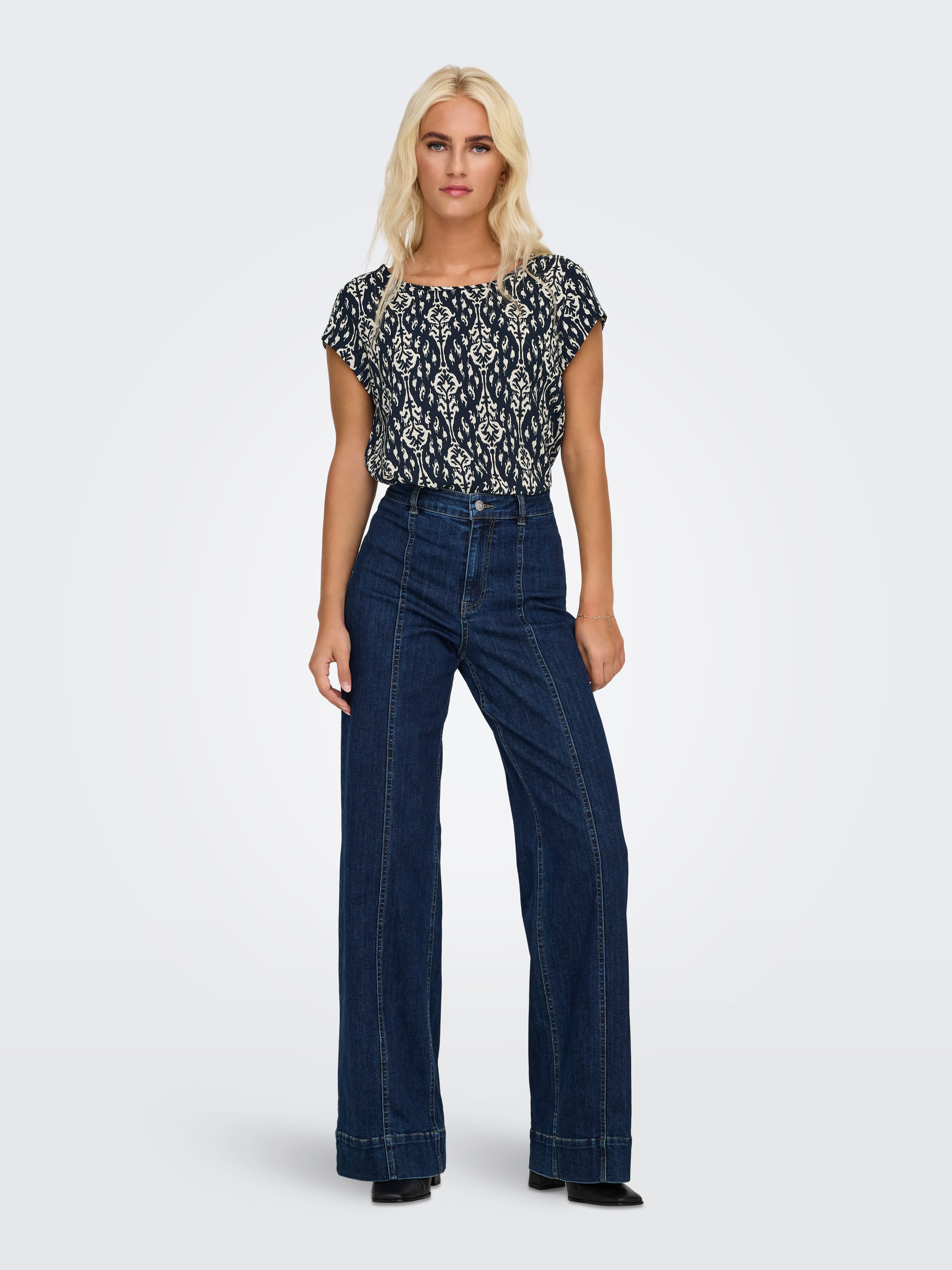 ONLY Shirtbluse ONLVIC S/S AOP TOP NOOS PTM mit Allover Druck – Bild 4 von 5