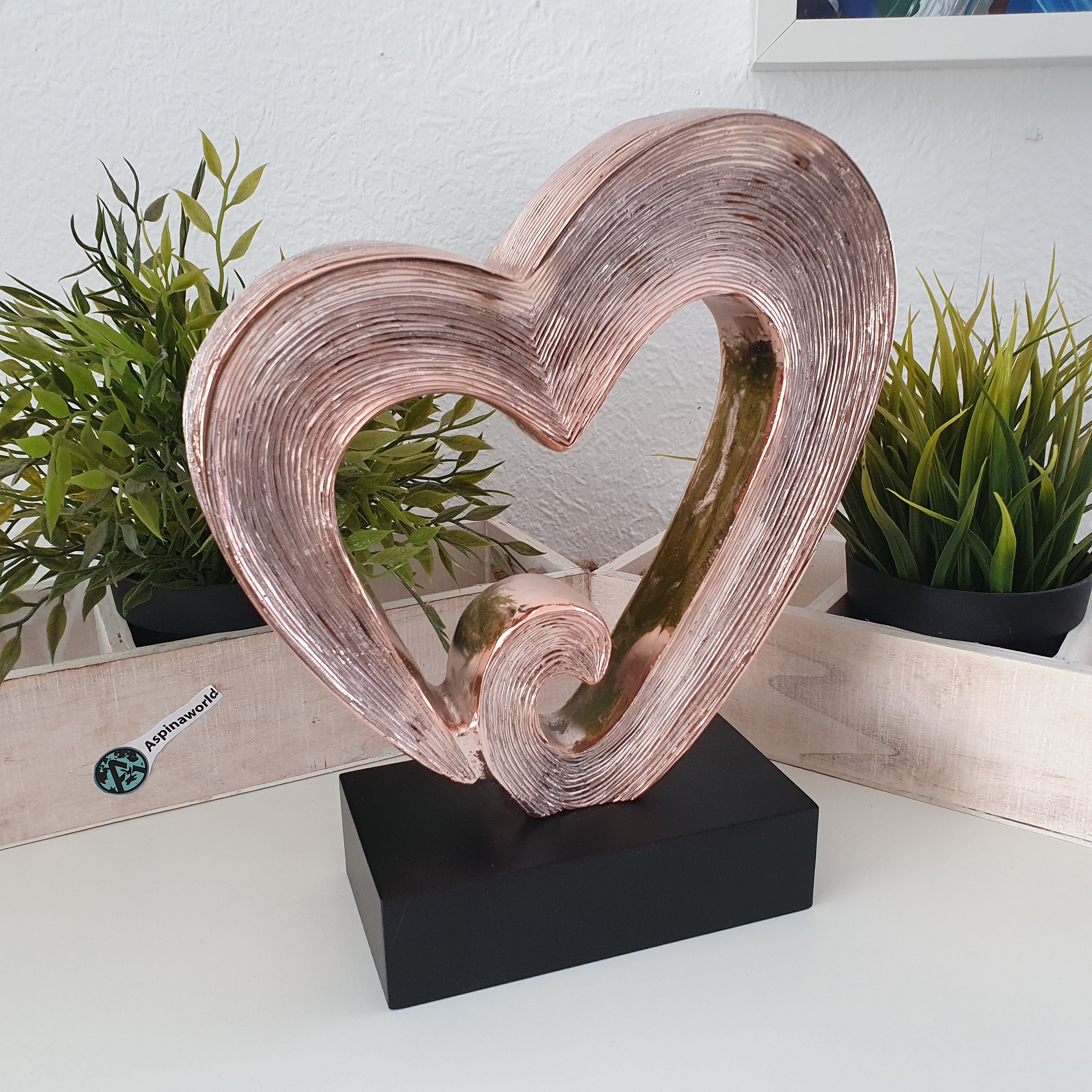 Aspinaworld Dekofigur Dekofigur Herz Skulptur auf Sockel 26 cm
