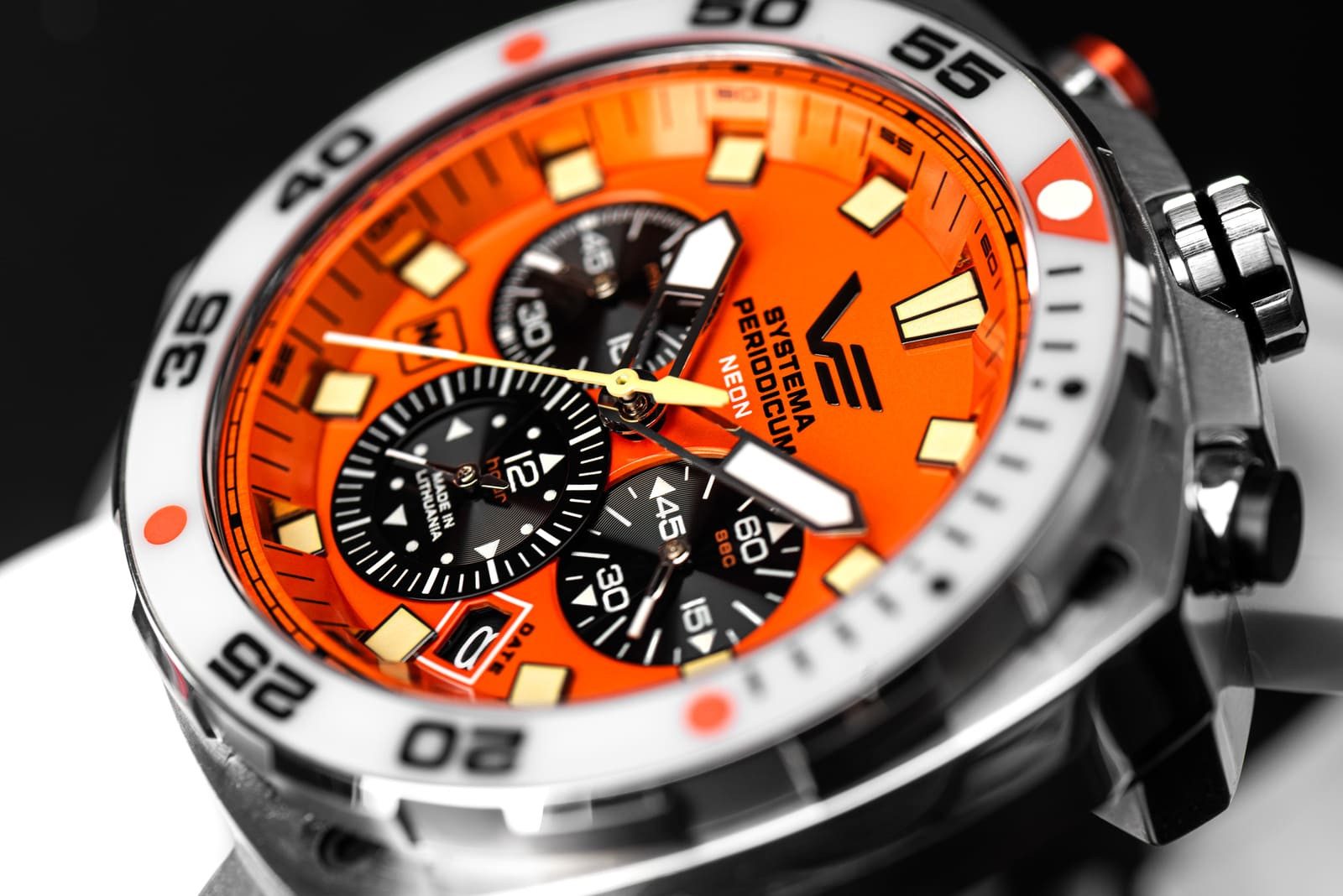 Vostok Europe Chronograph Systema Periodicum Neon günstig online kaufen