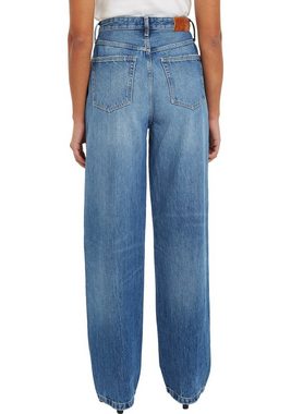 Tommy Hilfiger Straight-Jeans RELAXED STRAIGHT HW BETH mit Tommy Hilfiger Logo-Badge