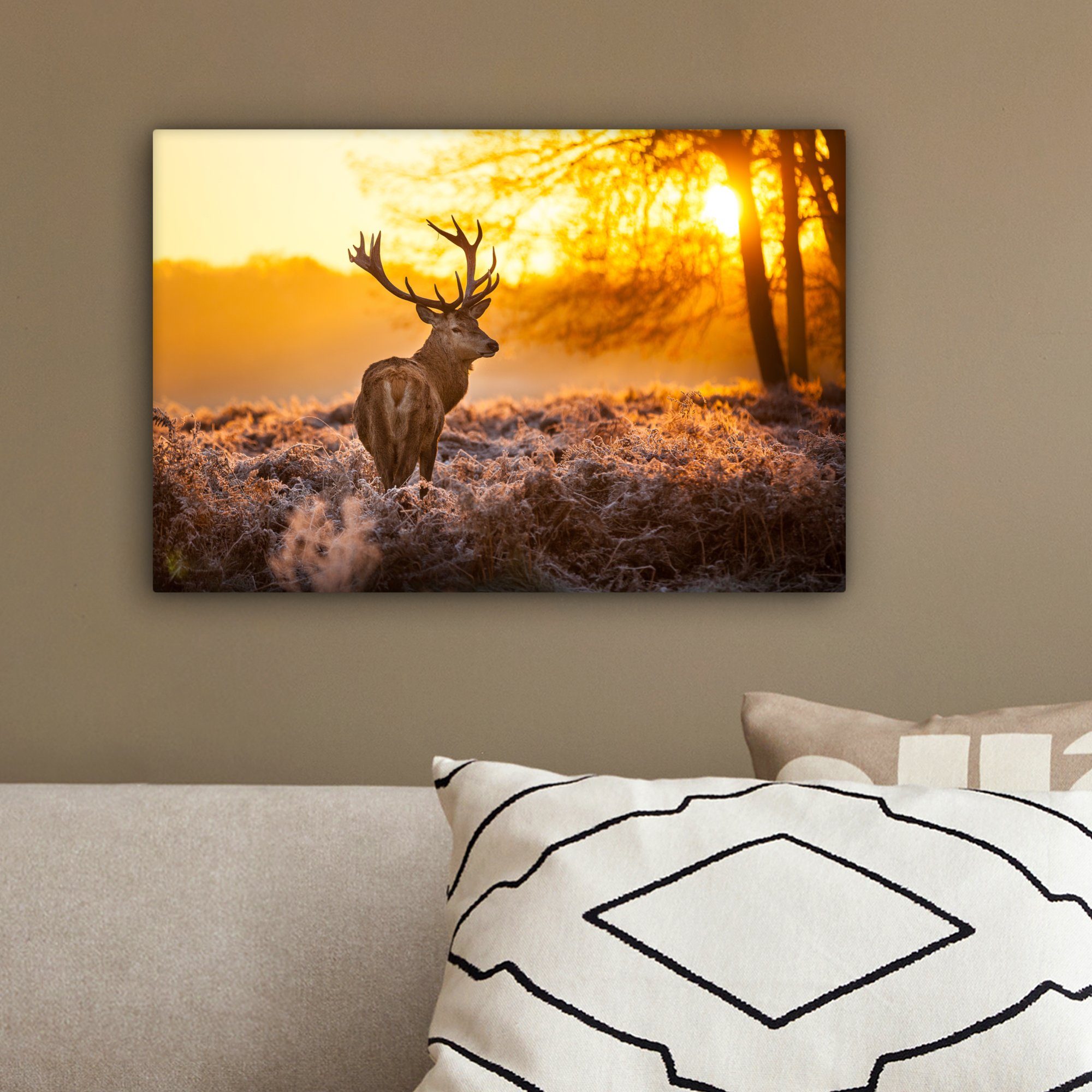 OneMillionCanvasses® Leinwandbild Hirsche - Tiere Winter - Sonnenuntergang St), Wanddeko, - Wandbild Natur, Leinwandbilder, - Heidekraut - Aufhängefertig, Hirsche 30x20 (1 cm