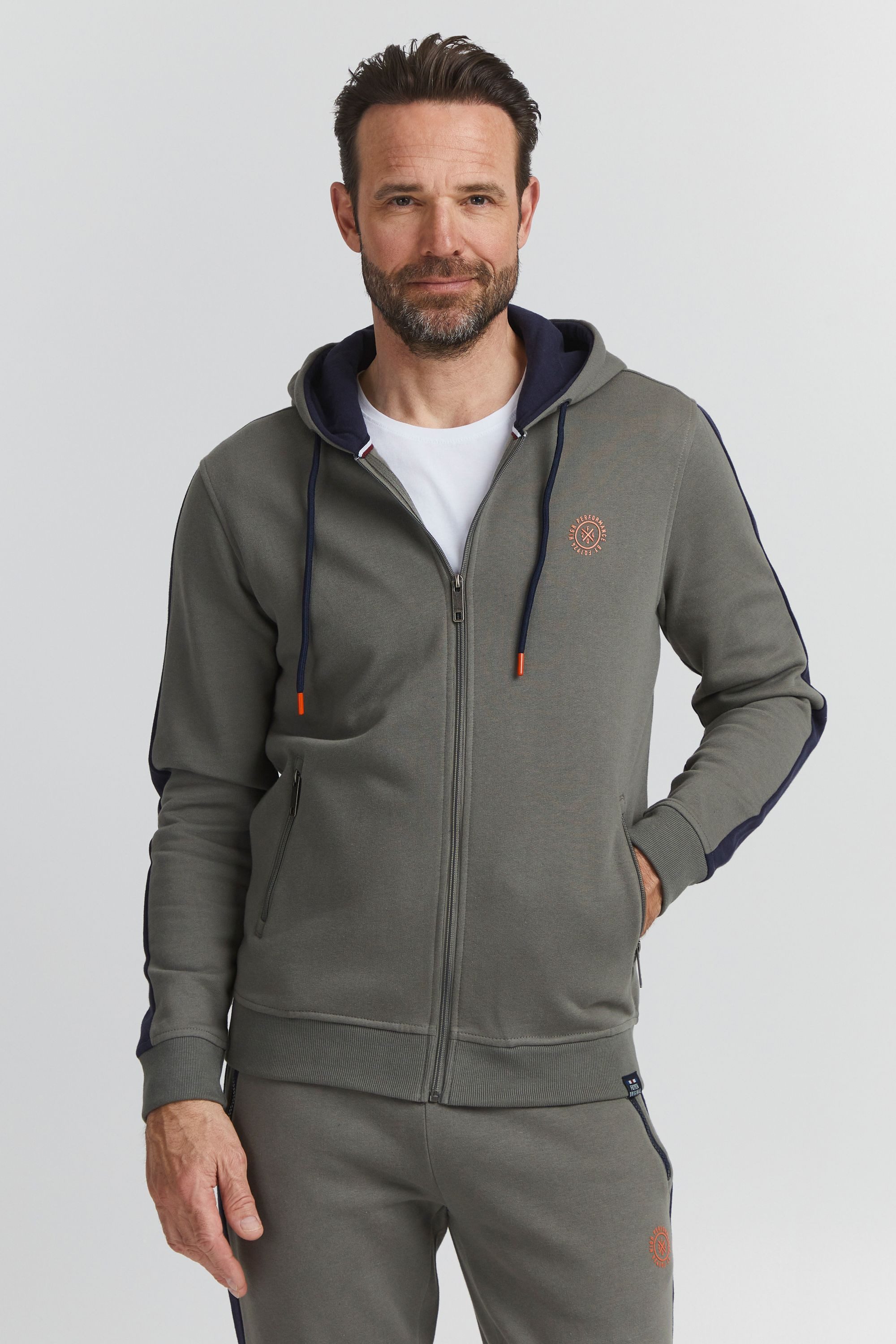FQ1924 Kapuzensweatjacke FQFenro Modischer Pullover günstig online kaufen