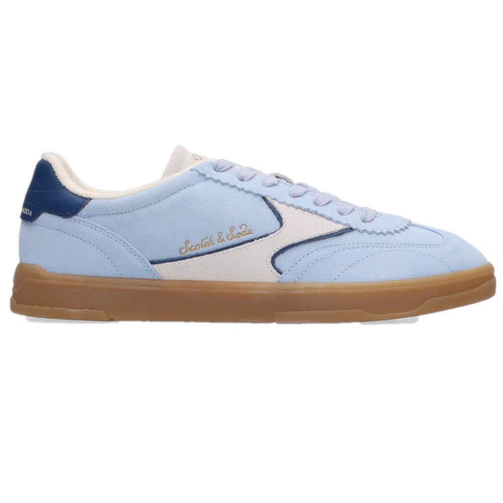 Slim Sneaker