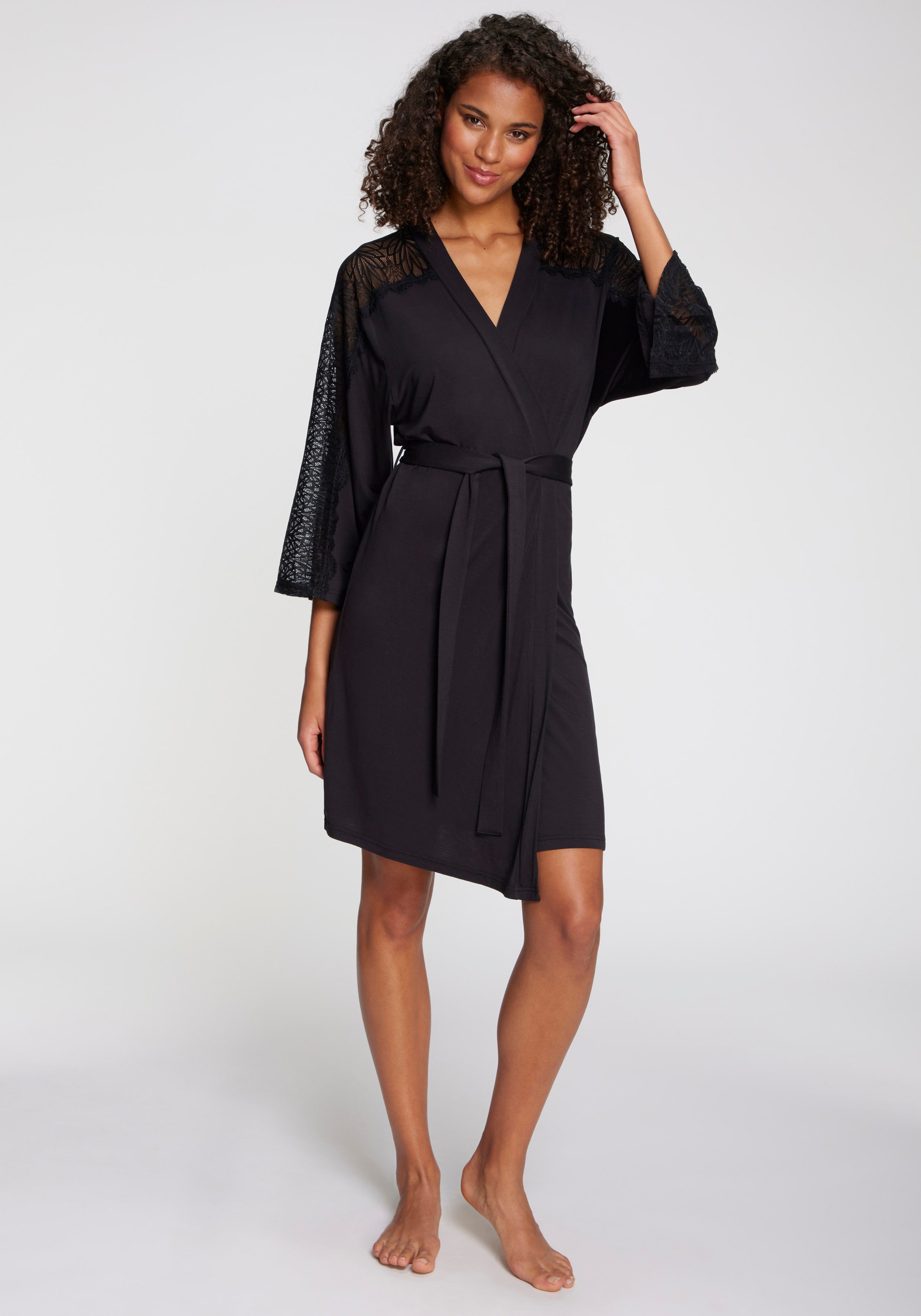 LASCANA Kimono, Kurzform, Viskose, Kimono-Kragen, Gürtel, Mit schönen Spitzedetails