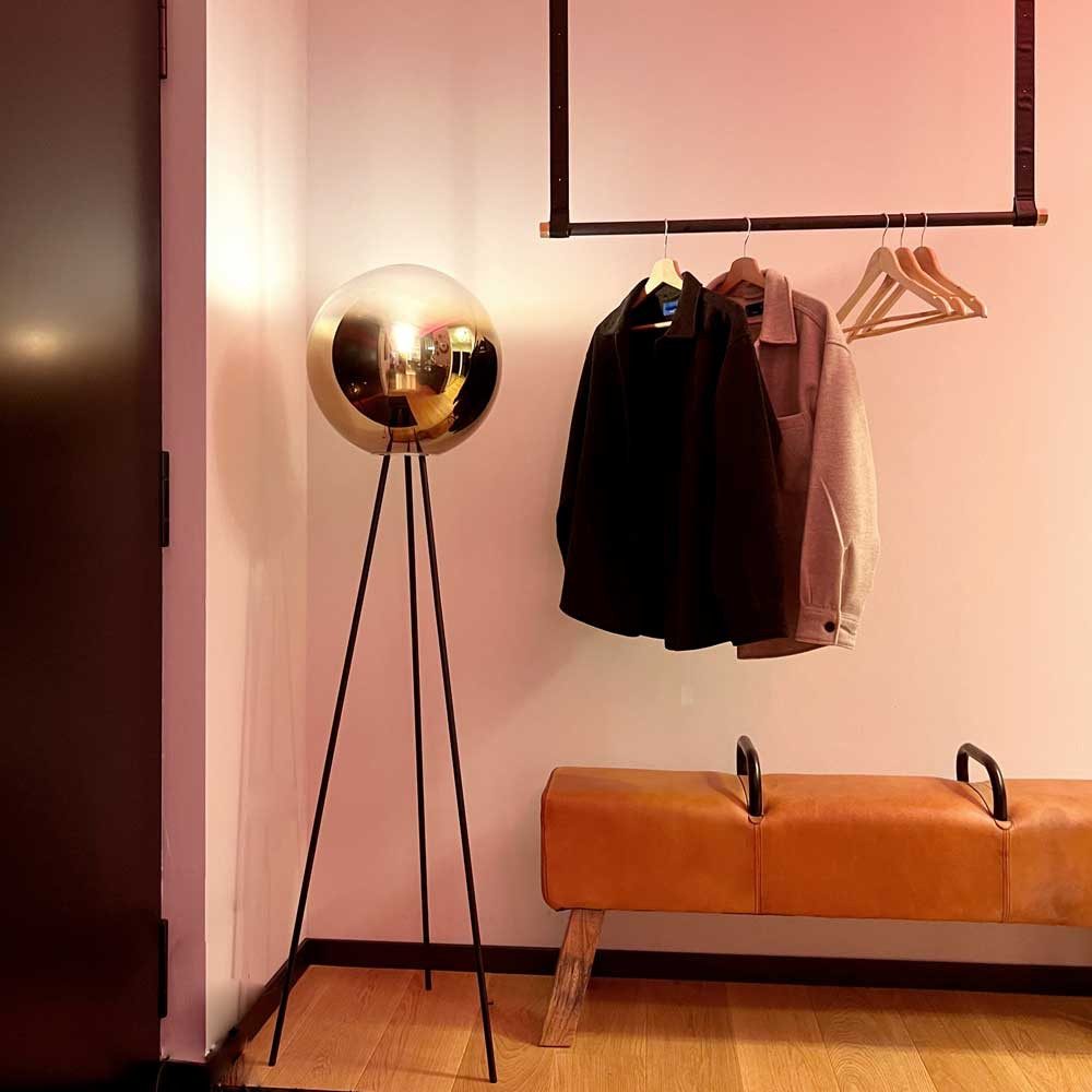 s.luce Stehlampe Dreibein Orb Tripod 160cm mit Glaskugel Gold