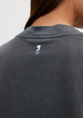 comma casual identity Kurzarmshirt T-Shirt mit Statement-Print Logo
