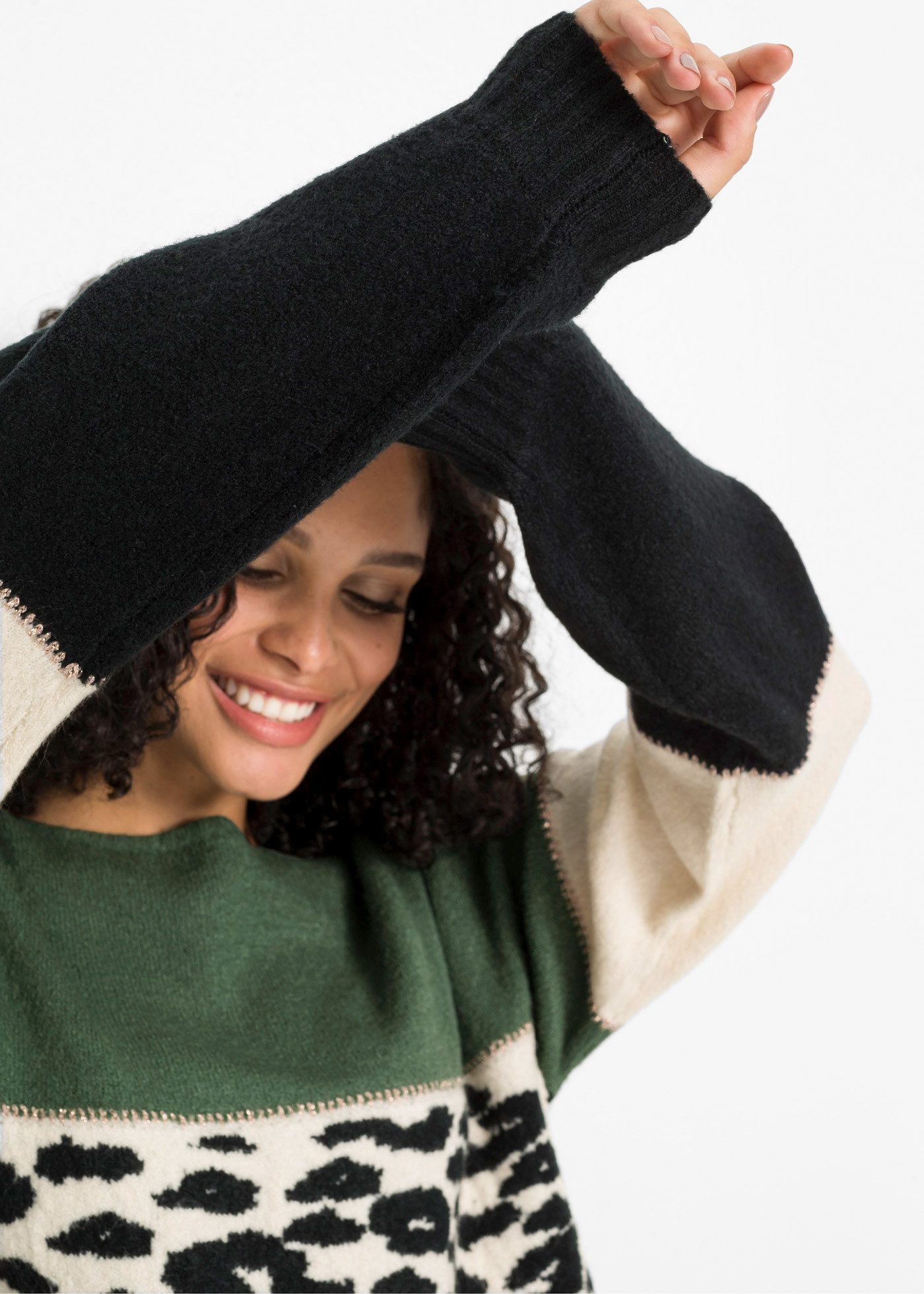 bonprix Strickpullover mit gemustertem Design, mit Glitzergarn Details, Materialmix