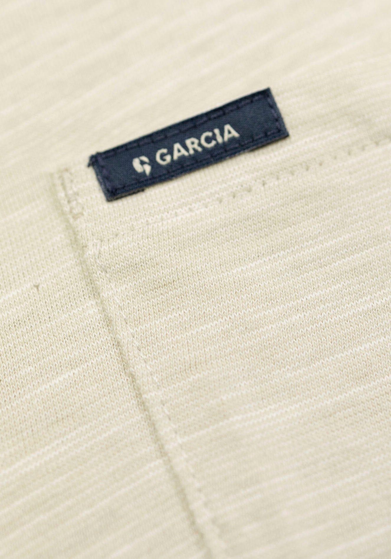 T-Shirt kit Brusttasche mit (1-tlg) Garcia