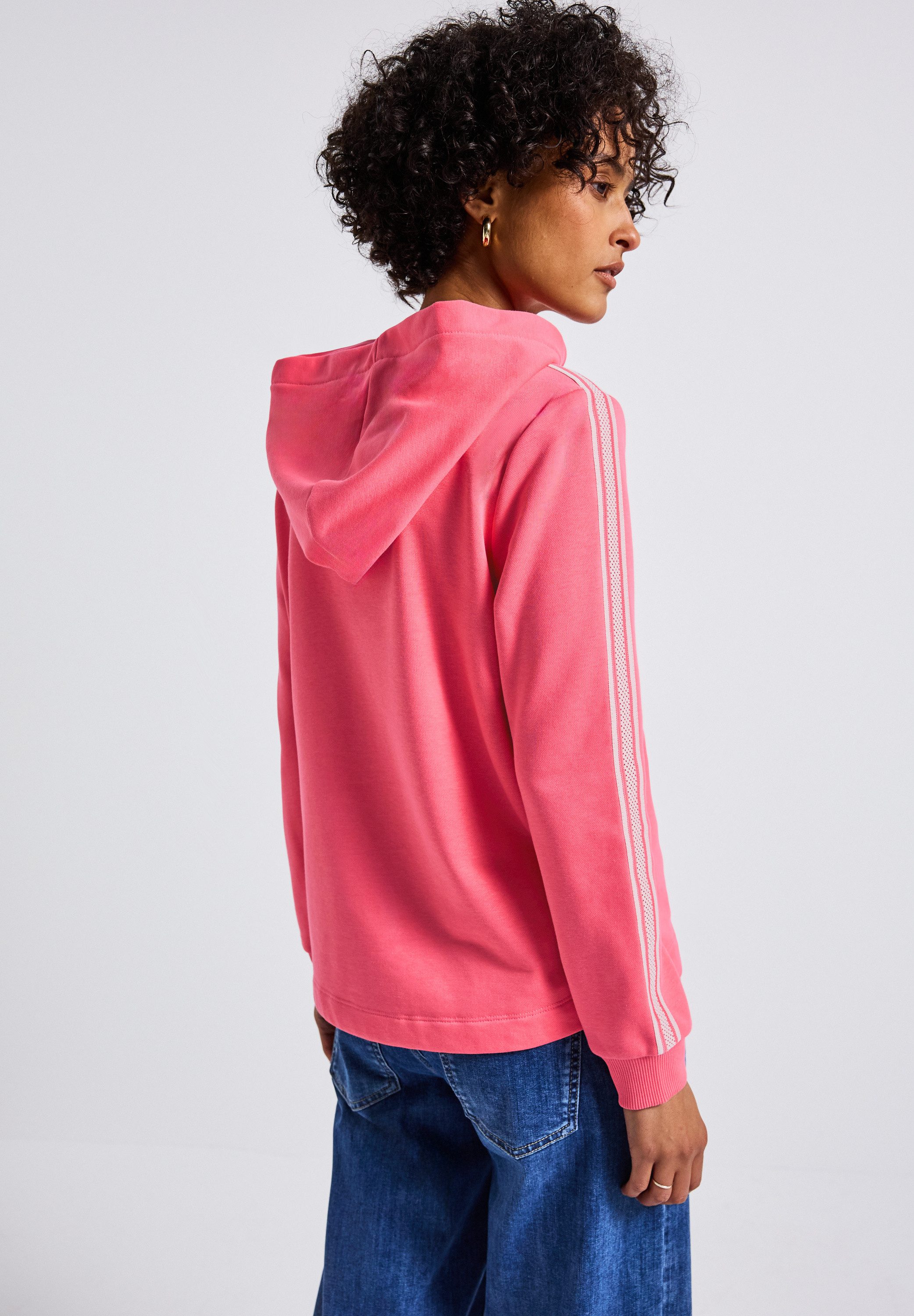 STREET ONE Hoodie mit Gallonstreifen und Tunnelzug am Saum günstig online kaufen