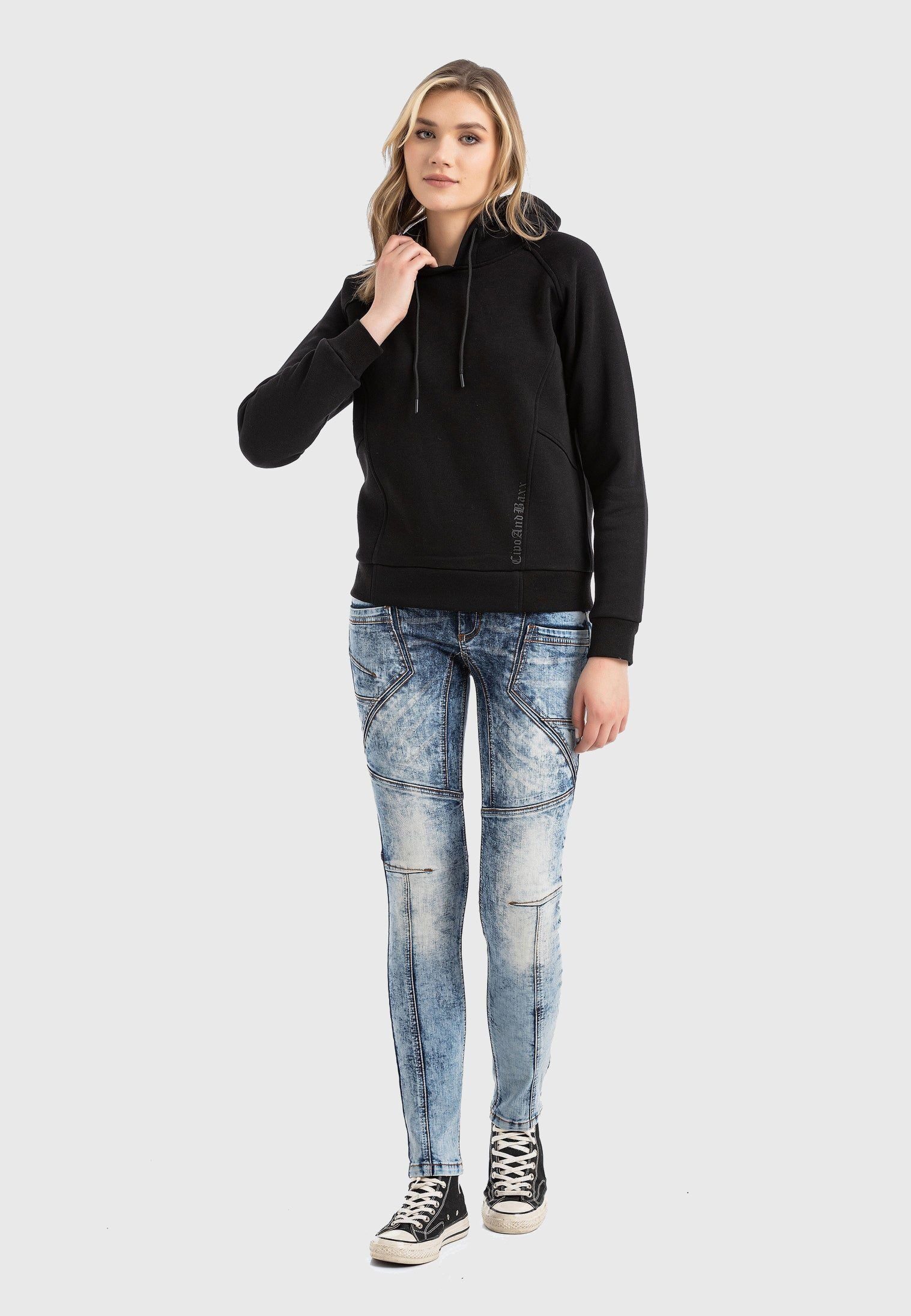 Cipo & Baxx Hoodie HOODIE SWEATSHIRT (1-tlg) modisch und komfortabel
