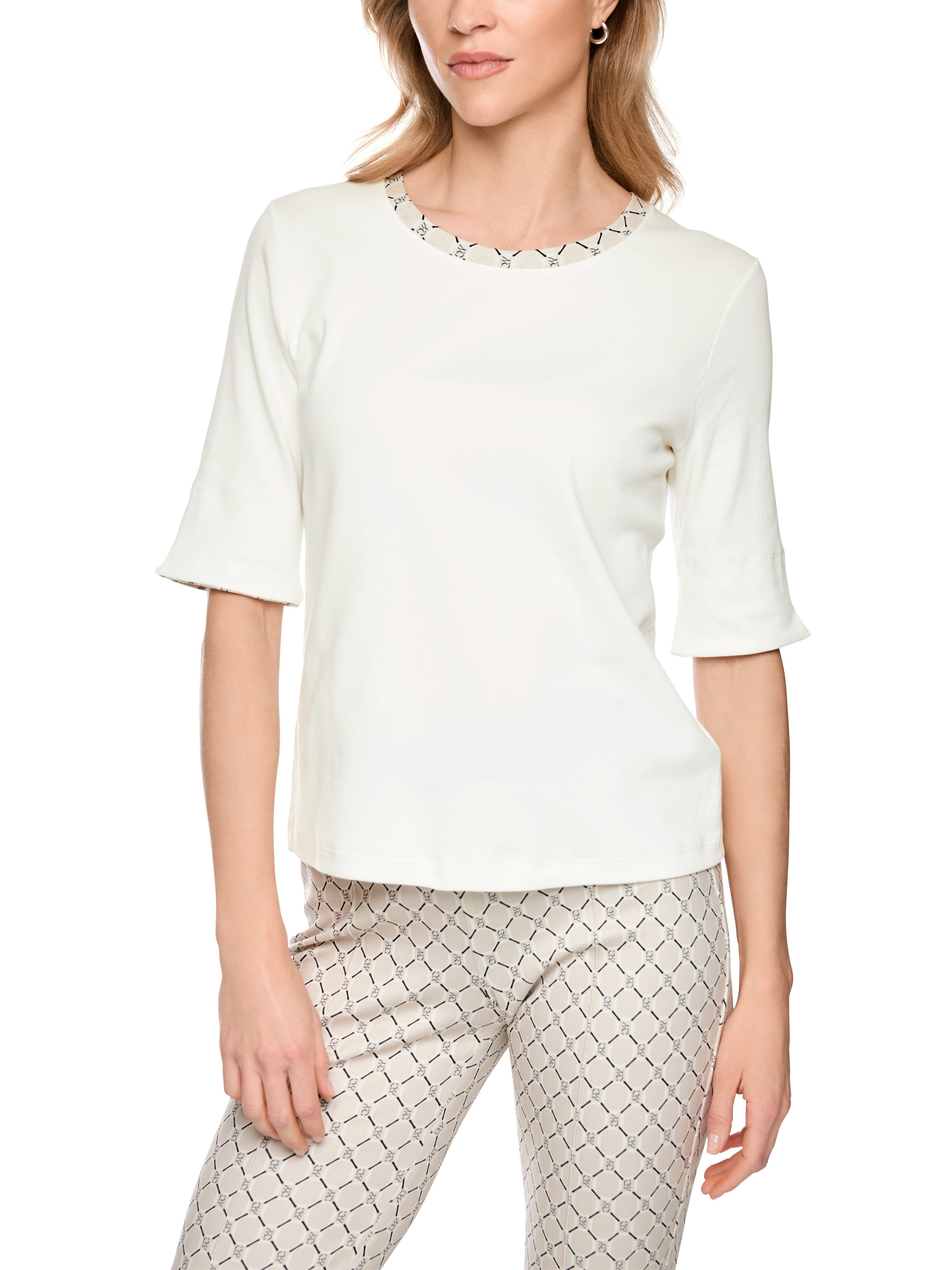 Marc Cain T-Shirt Golden Hour Premium Damenmode edle Chain-Logo-Print am Ausschnitt und Ärmelbündchen