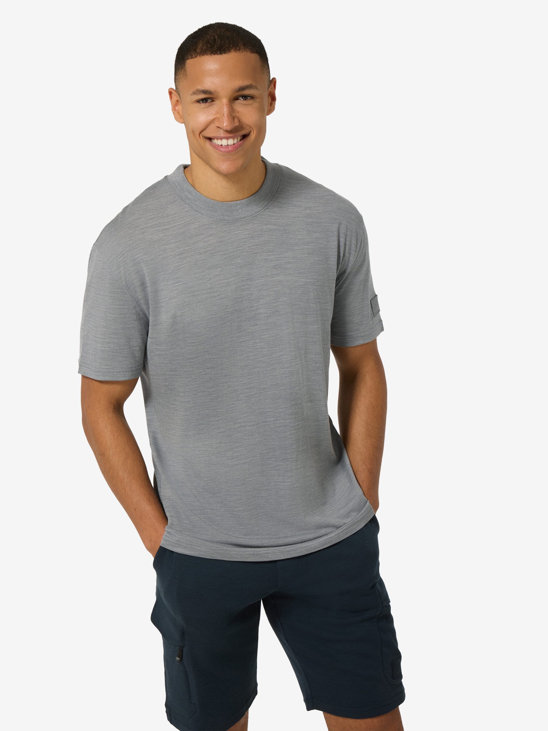 SUPER.NATURAL T-Shirt für Herren, nachhaltig, Merino casual, gerippter Kragen