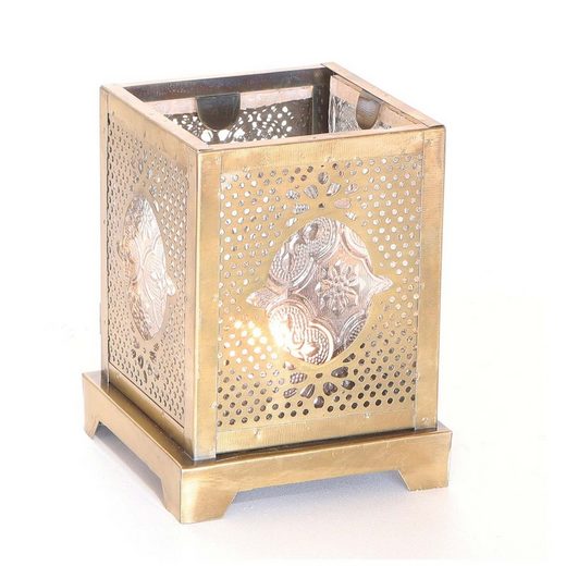 Casa Moro Windlicht »Orientalisches Windlicht Mahir aus Glas & Metall, Marokkanische Glaslaterne für drinnen & draußen, Teelichthalter mit Ornamentglas in Antik-Gold Look, WDL1003« (1 Stück, 4er Set), WDL1000