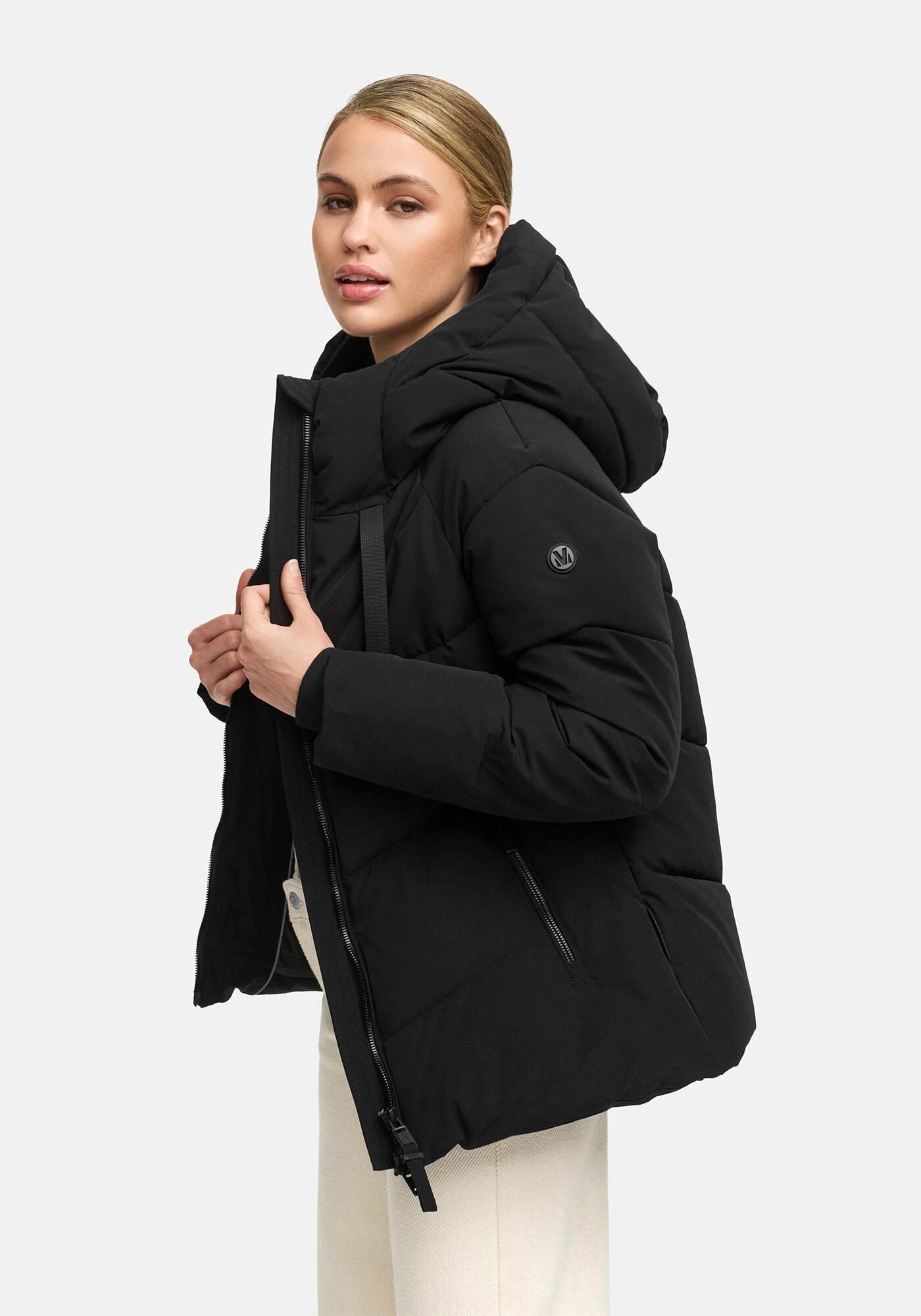 Marikoo Winterjacke Kwamee Schräg gesteppte Winterjacke mit fester Kapuze – Bild 2 von 5
