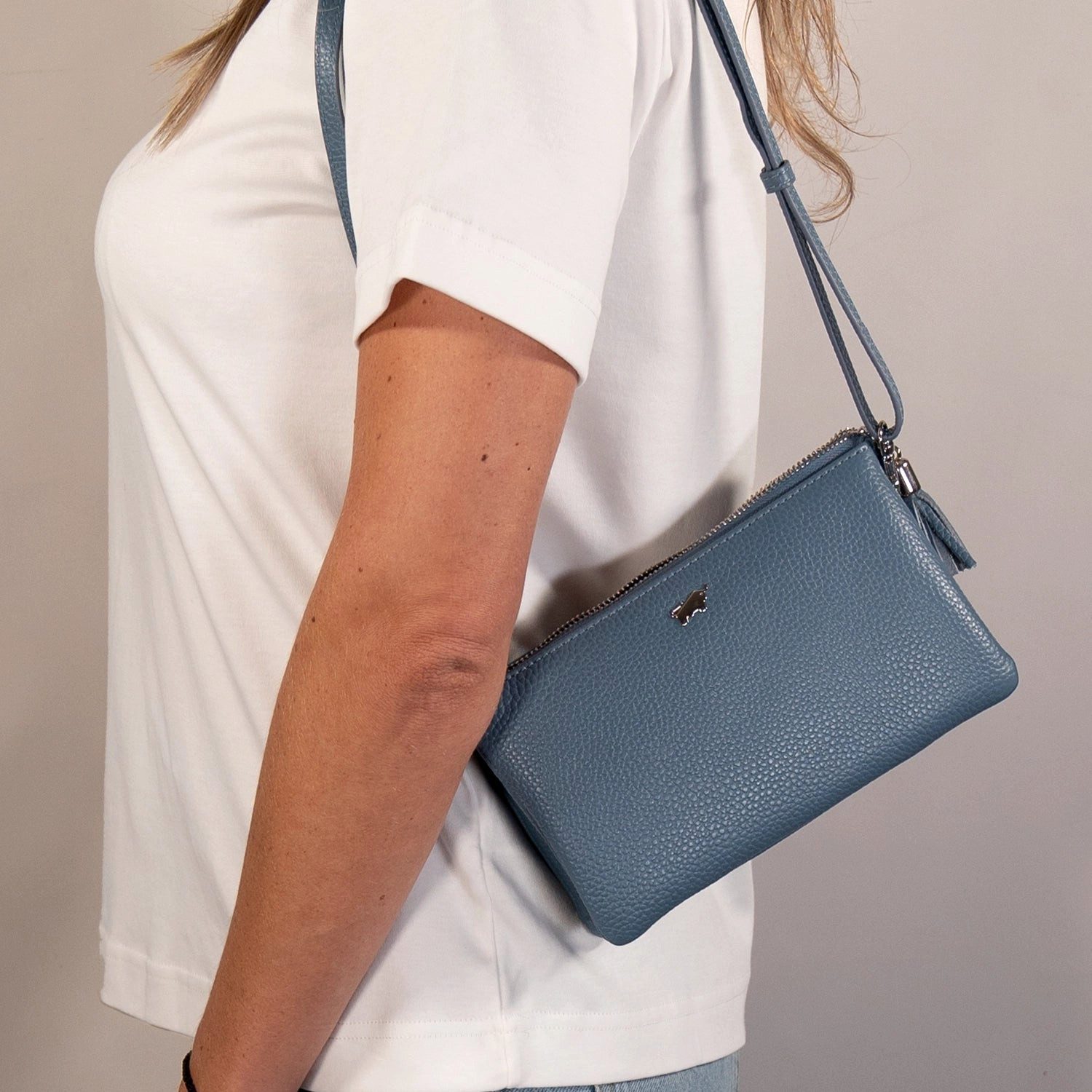 Braun Büffel Umhängetasche HANNA Umhängetasche dusty blue