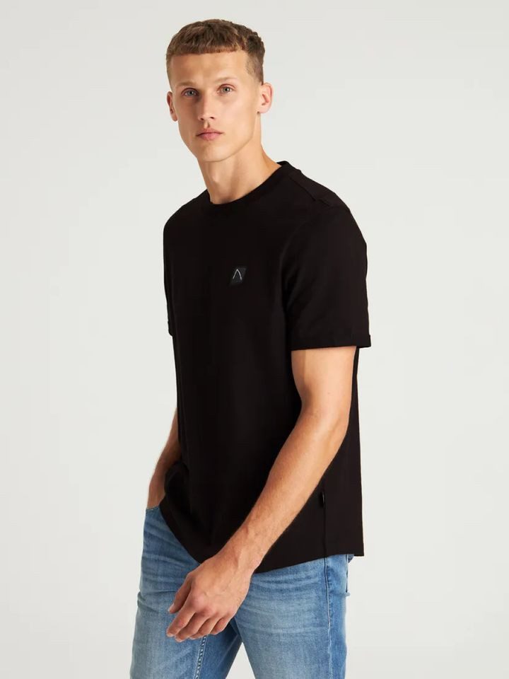 CHASIN' T-Shirt - Streetwear Kurzarm Shirt günstig online kaufen