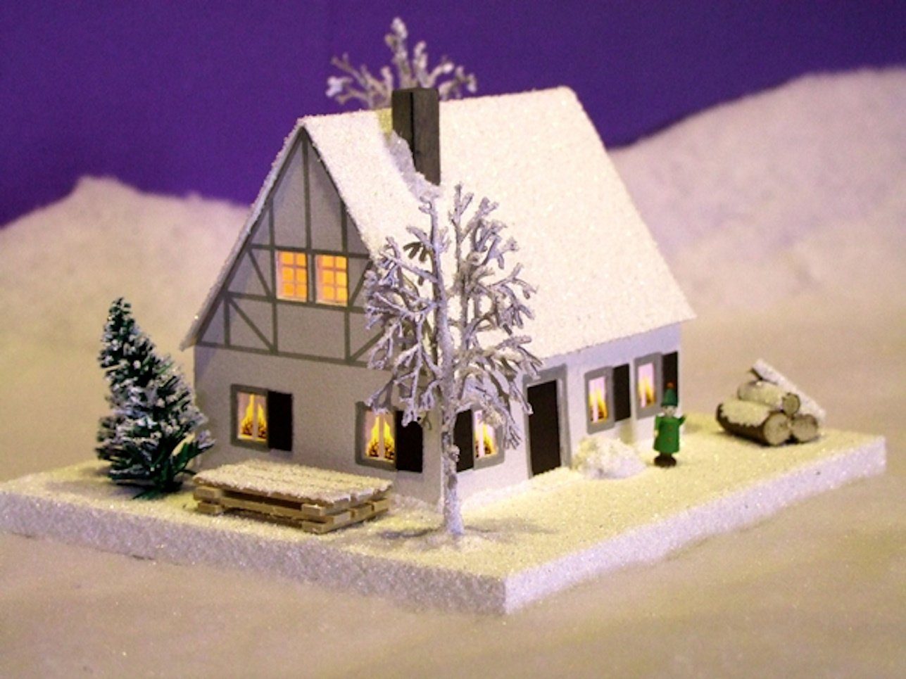 Weihnachtshaus Lichterhaus Fachwerkhaus klein LxBxH ca 18,5 x 16,5 x 11,5 cm NEU