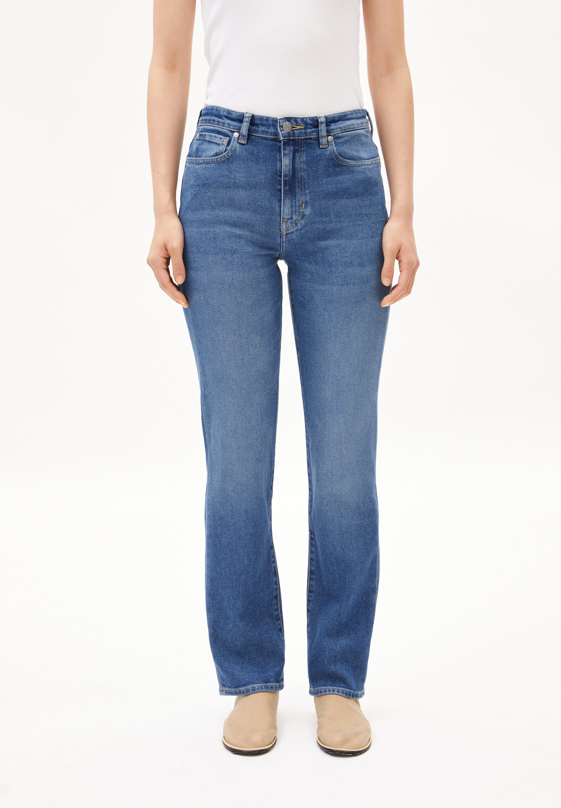 ARMEDANGELS Armedangels Straight-Jeans CARENAA (Comfort-Stretch, Straight Fit) Mid waist