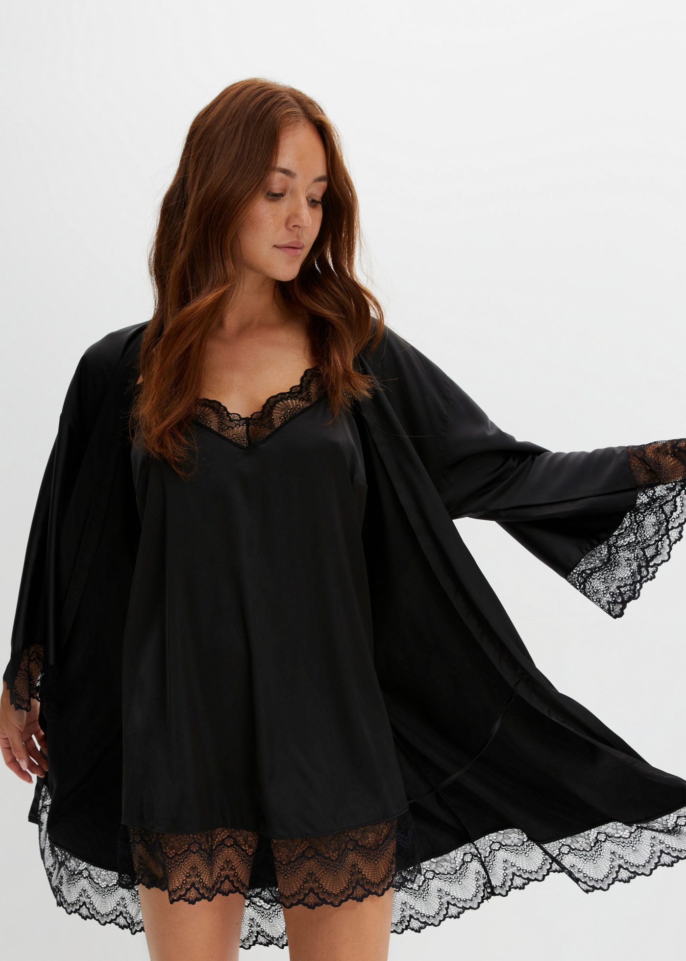 bonprix Morgenmantel, Kurzform, Satin, Gürtel, im Kimono-Stil mit Negligé, mit hochwertiger Spitze