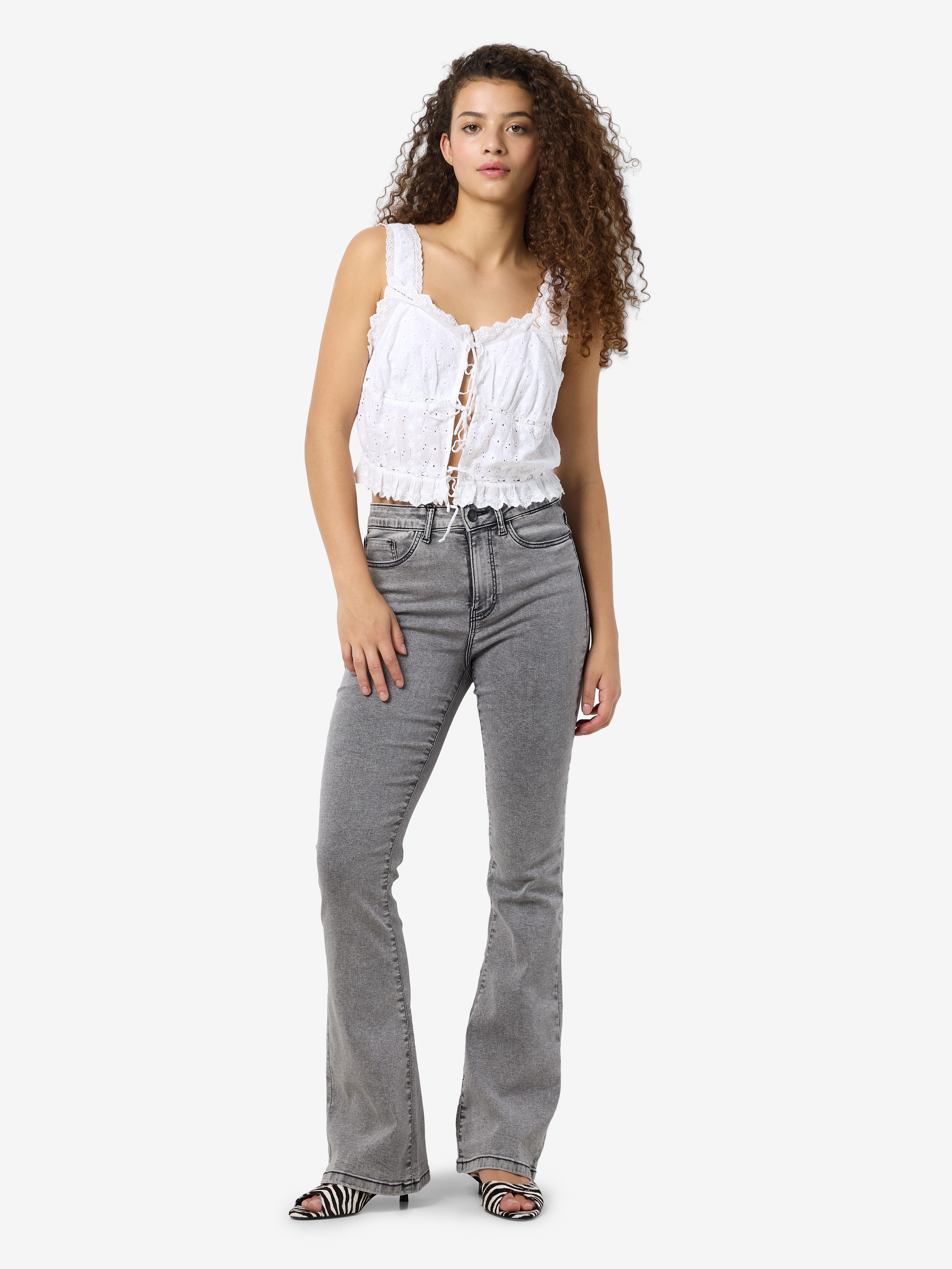 Noisy may Bootcut-Jeans NMSALLIE HW SKINNY JEAN VI545LG FWD NOOS