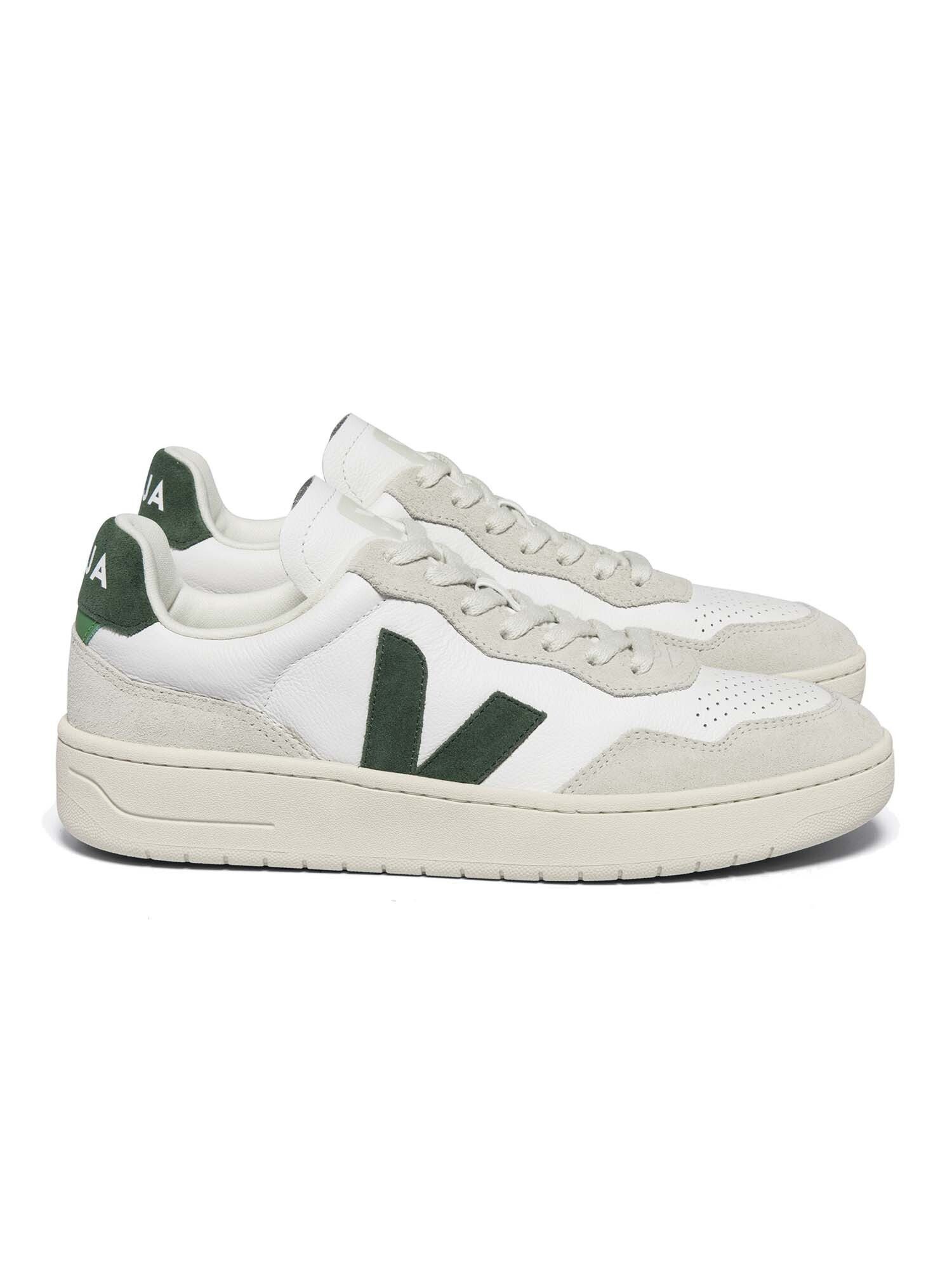 VEJA V-90 Sneaker