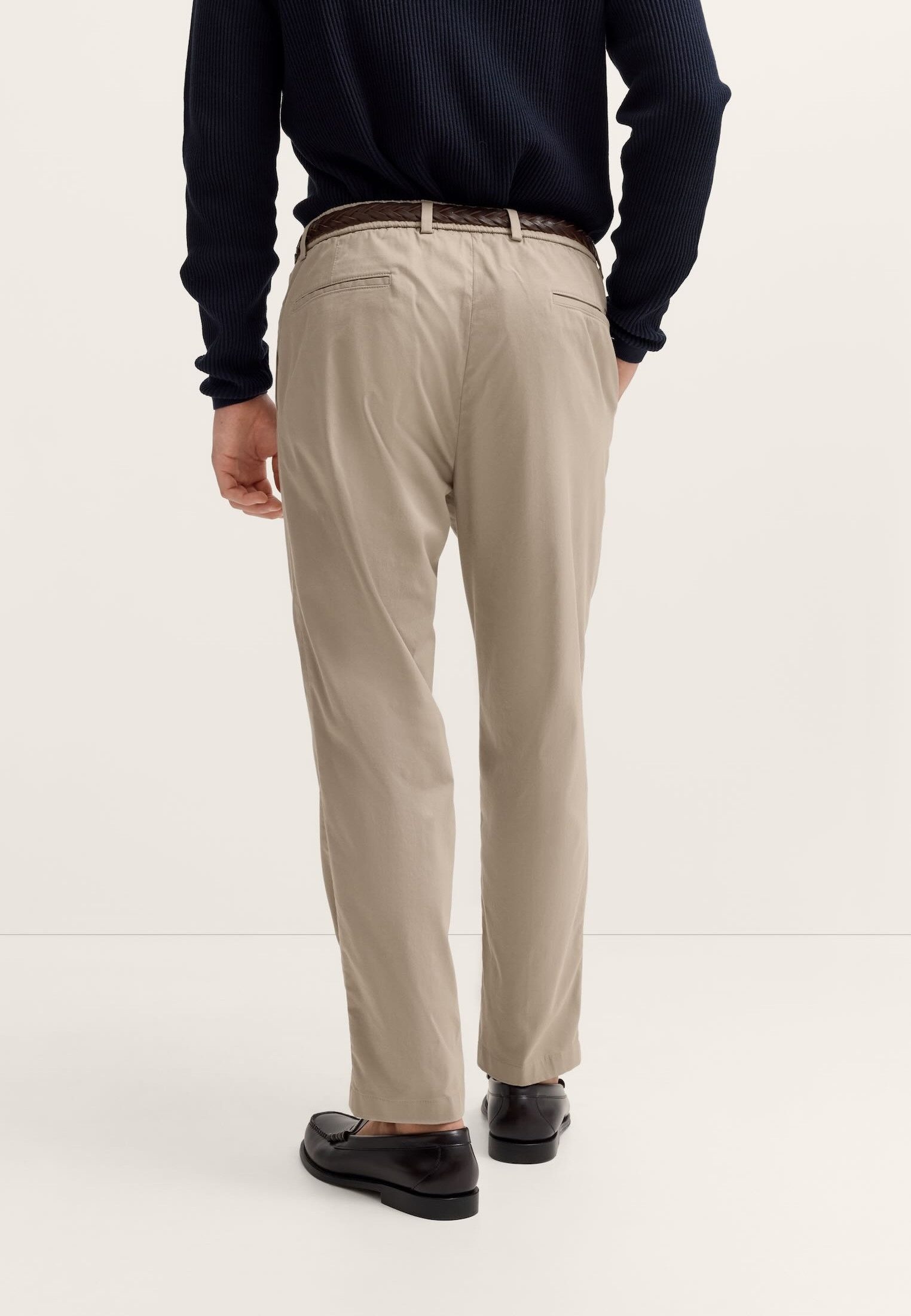bugatti Chinohose Loose Fit aus Baumwollmix mit Stretch