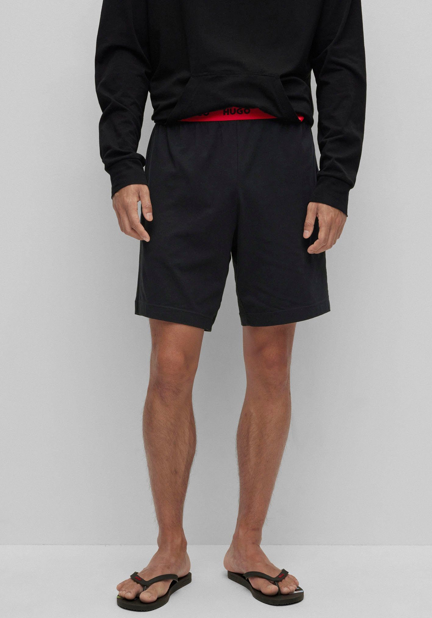 HUGO Pyjamashorts mit black 001 Logo-Wäschebund
