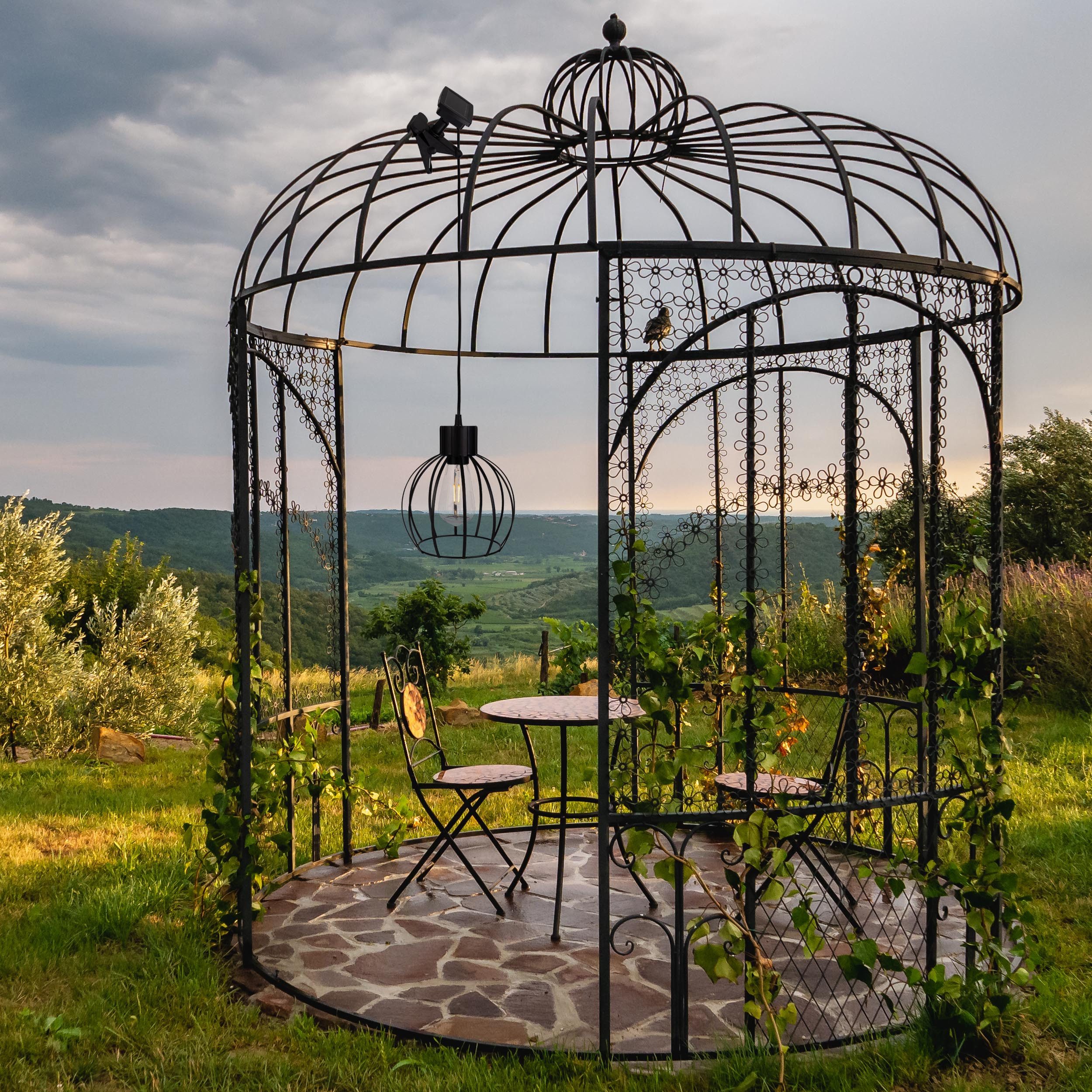 näve LED Solarleuchte Solar- / Pendelleuchte schwarz "GRID", LED fest integriert, Warmweiß, Inkl. Dämmerungssensor