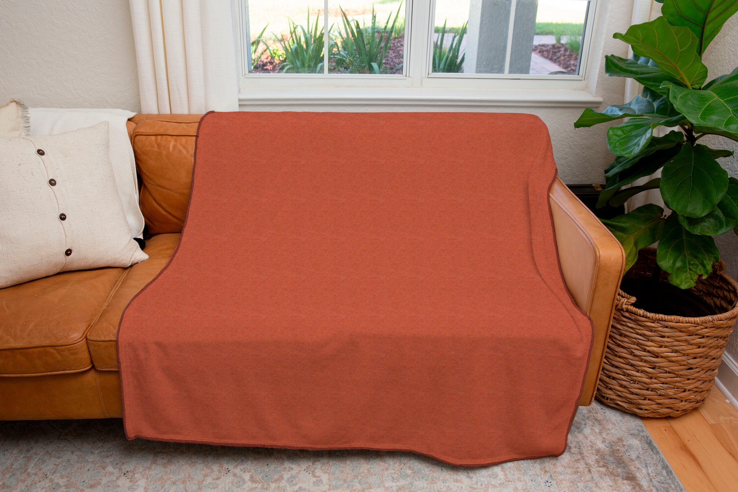 Wohndecke Kuscheldecke, Melange-Optik, Ziernaht SETEX, in mit blutorange Kuscheldecke