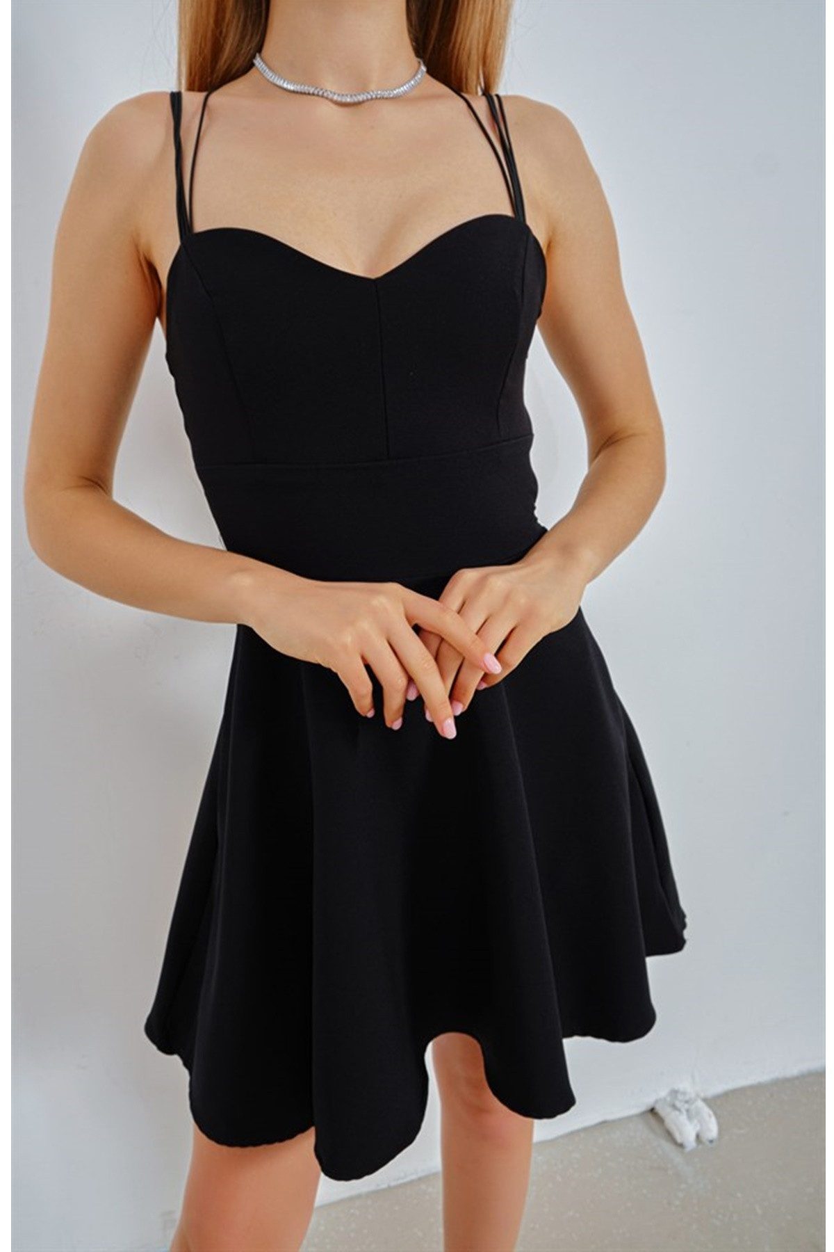 WOMAN VISION Minikleid Ausgestelltes Minikleid mit gekreuzten Trägern am Rücken – Bild 5 von 5