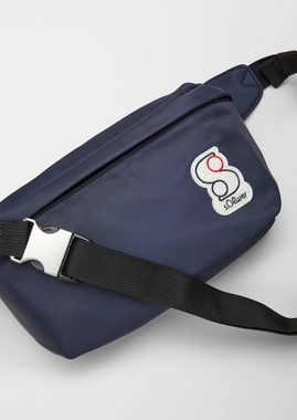 s.Oliver Tragetasche Crossbody Bag aus Nylon, Label-Patch
