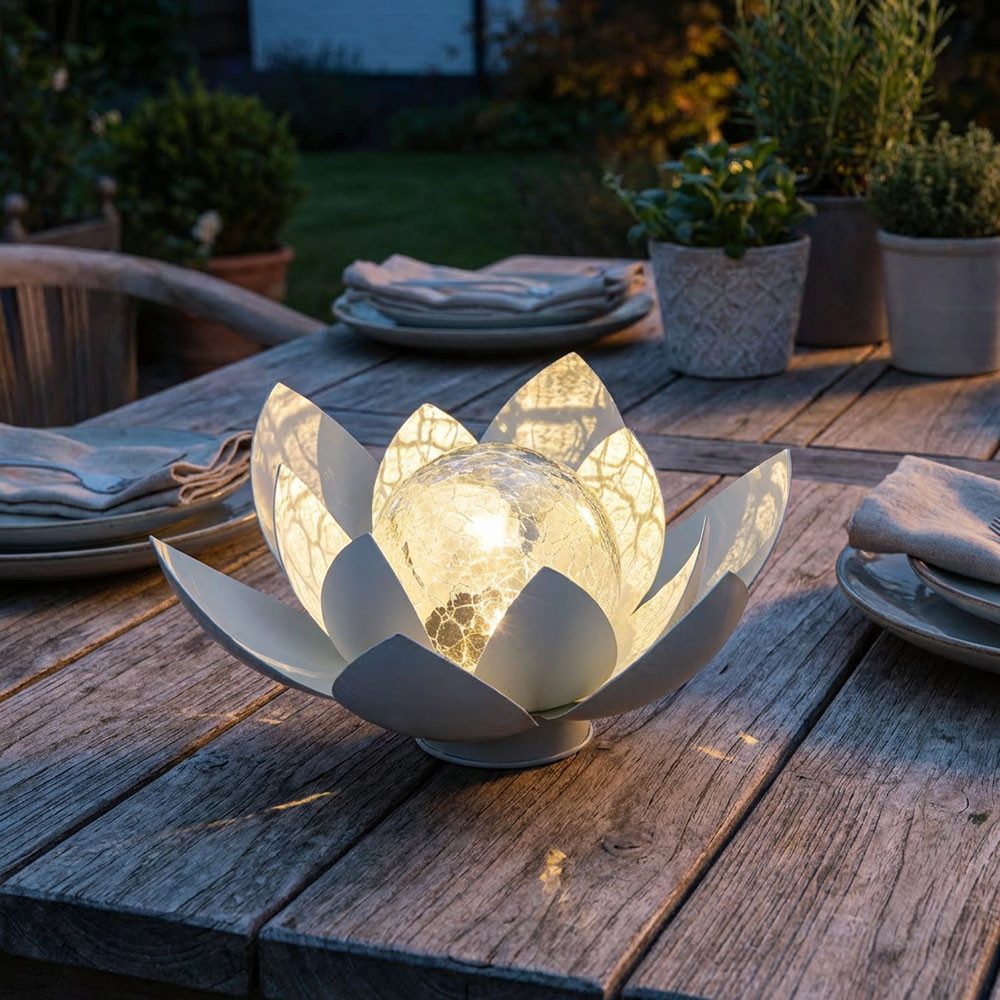 Haushalt International LED Solarleuchte, LED-Leuchtmittel fest verbaut, Warmweiß, LED Solarleuchte Lotusblume weiß Glas Außenleuchte Gartendeko D 27,6cm