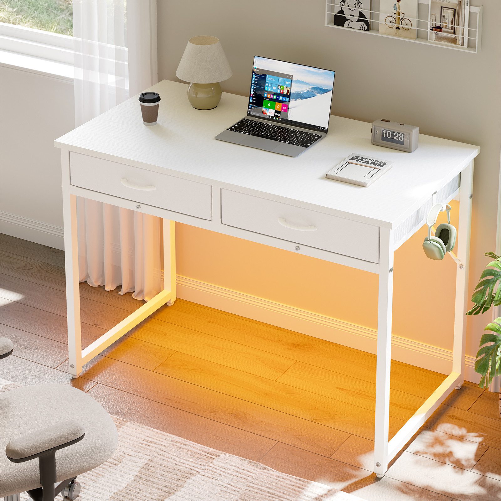 Pinmoco Schreibtisch Ein Schreibtisch mit Schubladen, ein Schminktisch, 106 cm breit.