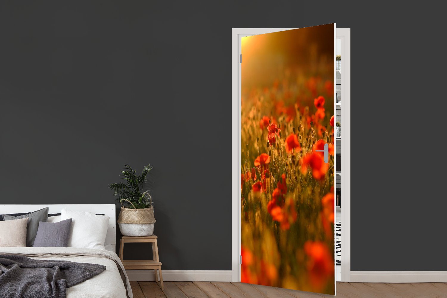 Tür, Mohnblumen bedruckt, auf cm für dem Matt, Feld, MuchoWow St), 75x205 Orangefarbenes Türaufkleber, den Leuchten (1 über Türtapete Fototapete