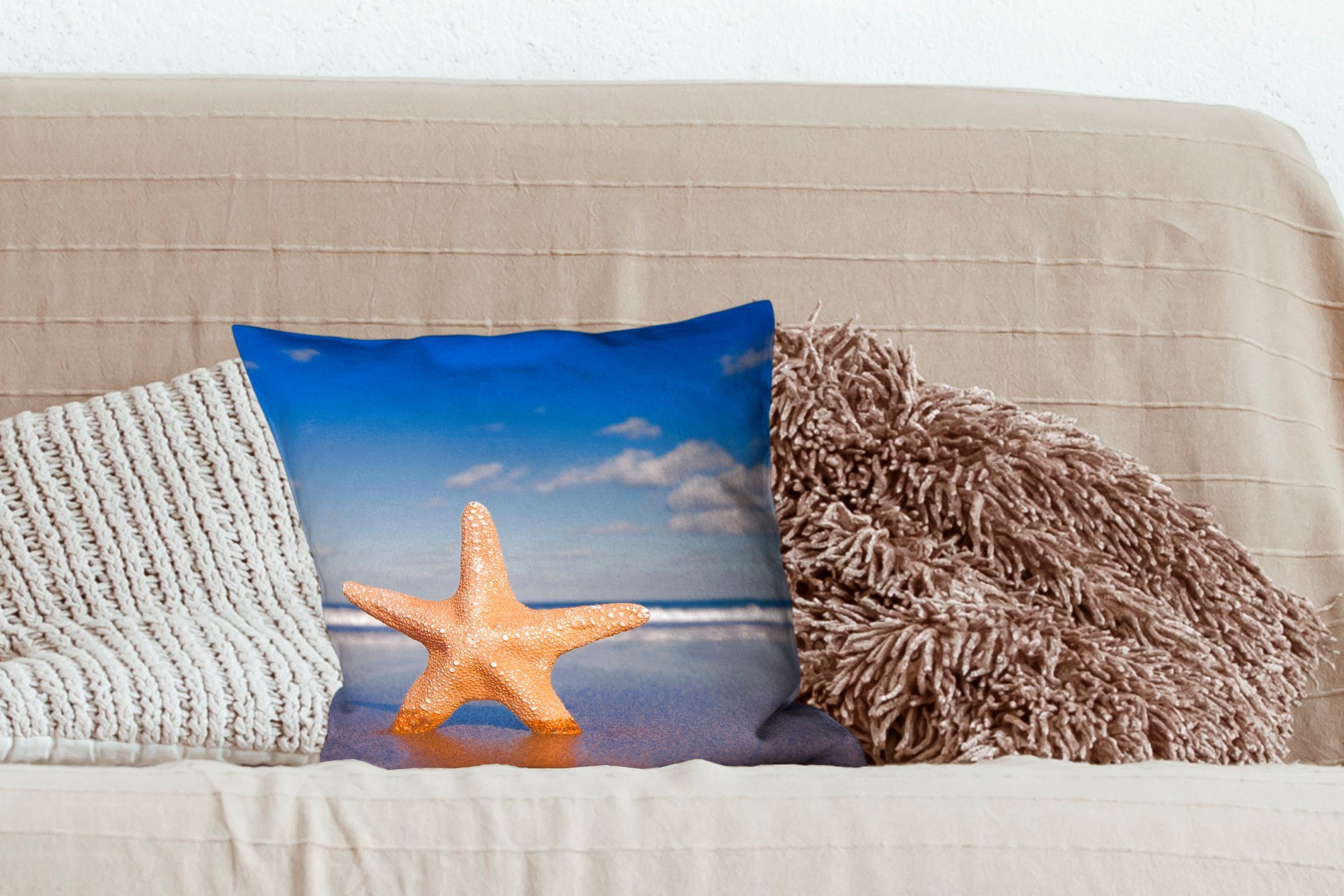 für mit Wohzimmer, Sofakissen Füllung MuchoWow Orange Schlafzimmer, Dekokissen - Seestern Zierkissen Sand, - Deko,