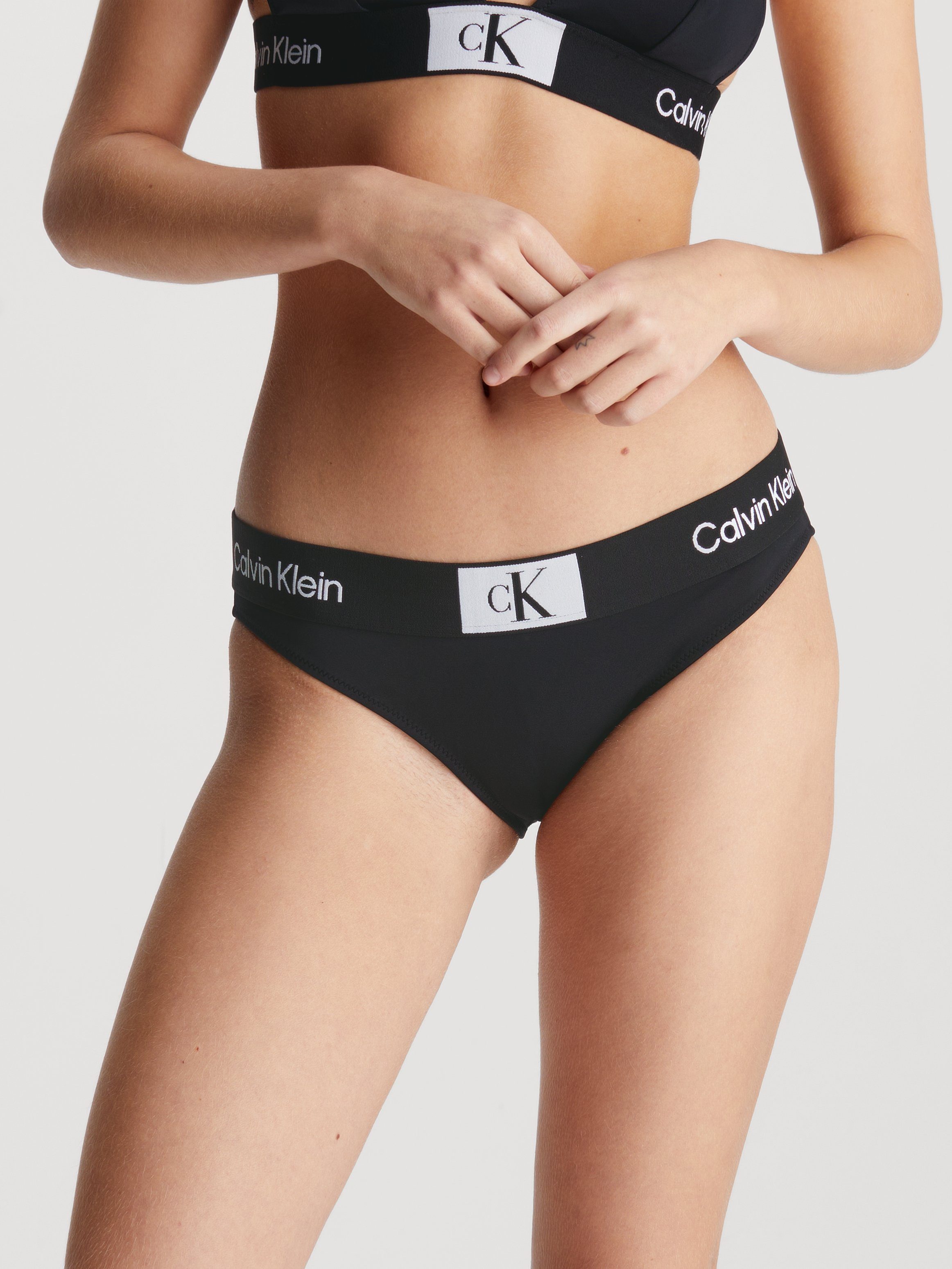 Calvin Klein Swimwear Bikini-Hose BIKINI mit Logoschriftzüge auf dem Bund