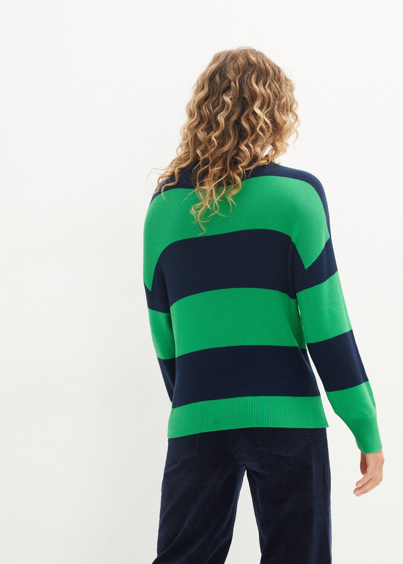 bonprix Strickpullover aus Viskose und Polyamid, ohne Verschluss, gestreiftes Design