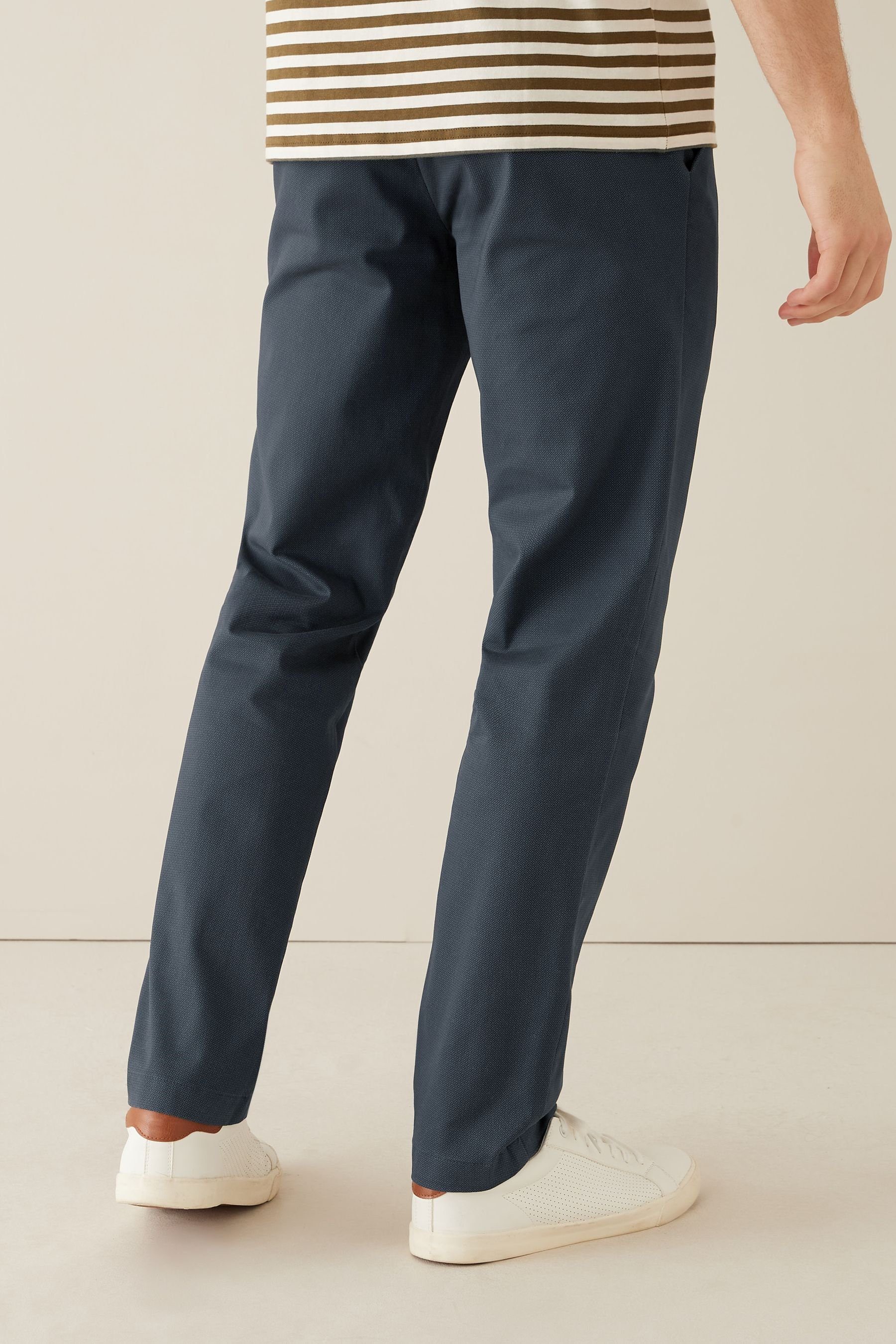 Next Chinohose Weiche Straight Fit Chinohose günstig online kaufen