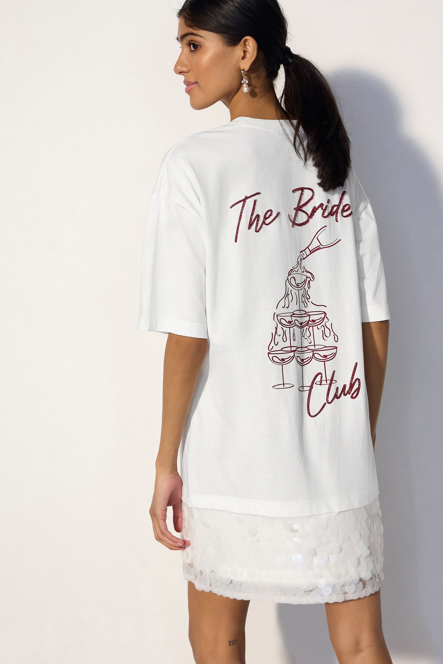 Next Strickkleid Kurzärmeliges T-Shirt mit Pailletten, Brautkleid (1-tlg)