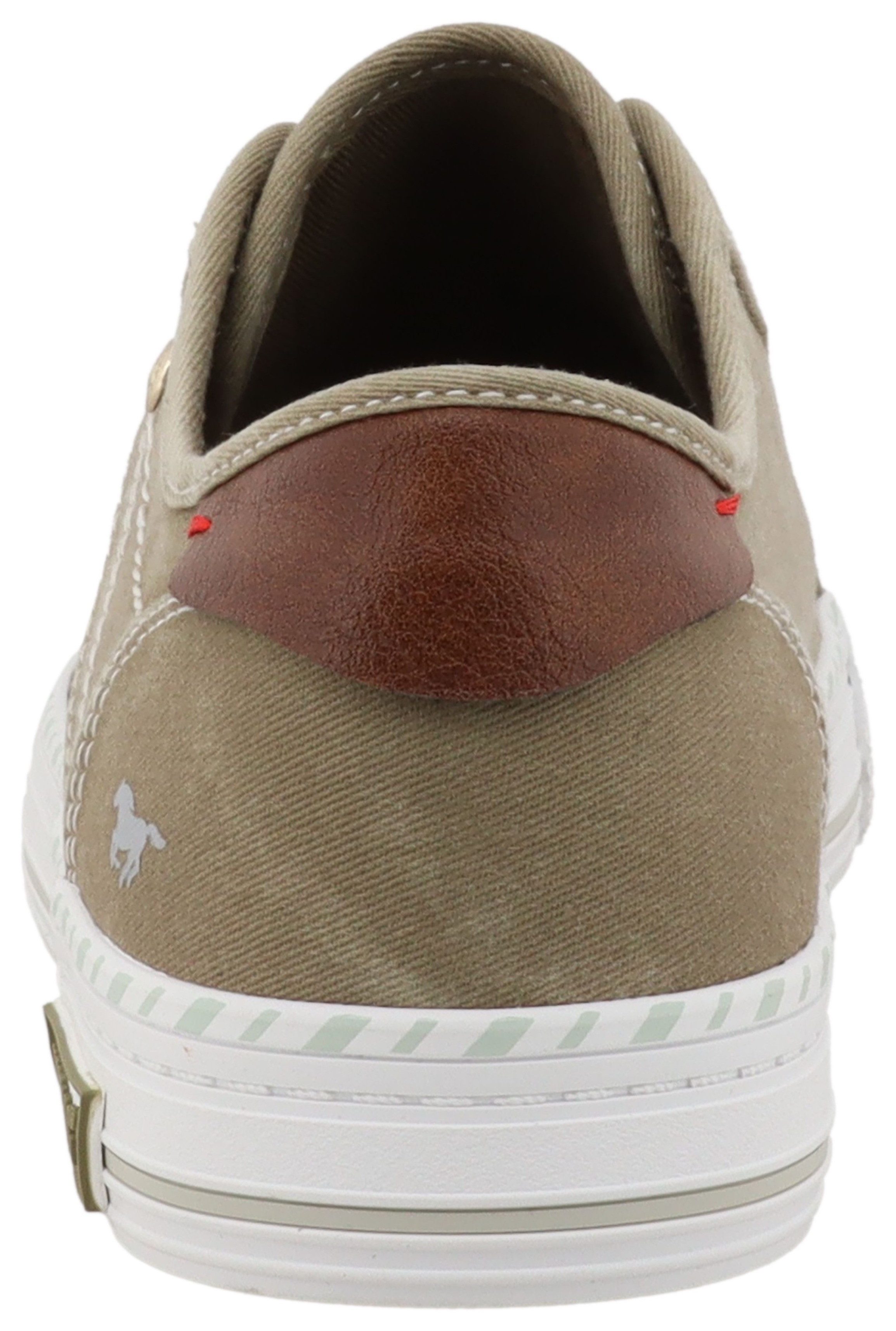 Mustang Shoes Magdalena Slip-On Sneaker Freizeitschuh, Slipper, Schlupfschuh mit Kontrastbesätzen