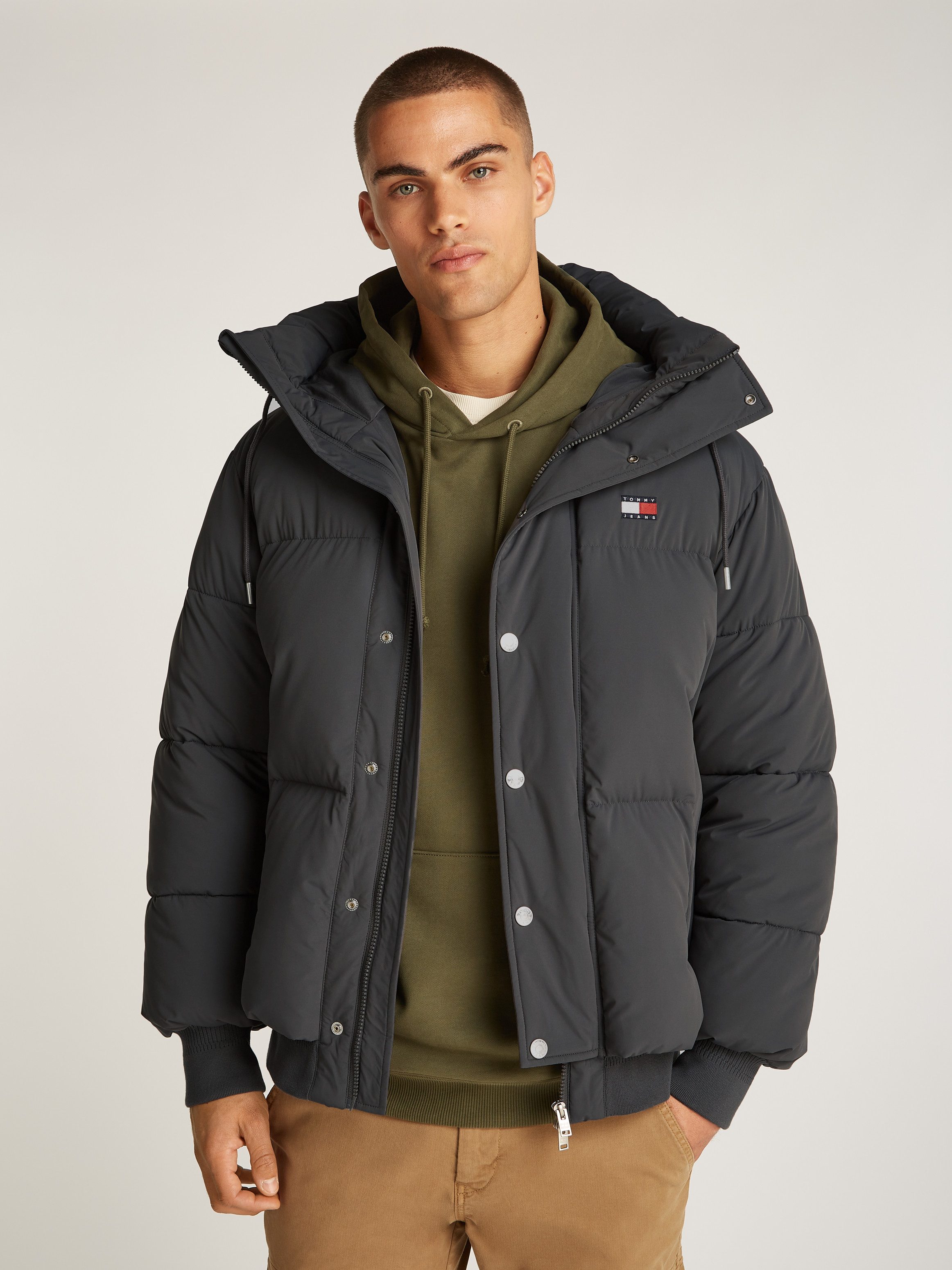 Tommy Jeans Steppjacke TJM BRANDED PUFFER JACKET EXT mit Logostickerei