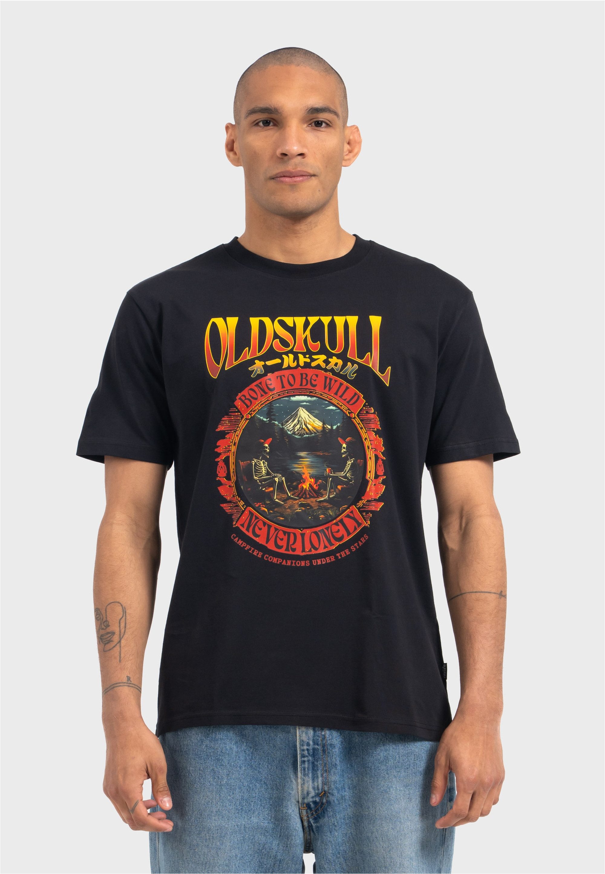 Oldskull T-Shirt Wrldvibe Campfire Buddies Skull Logo Graphic Grenzenlose K günstig online kaufen