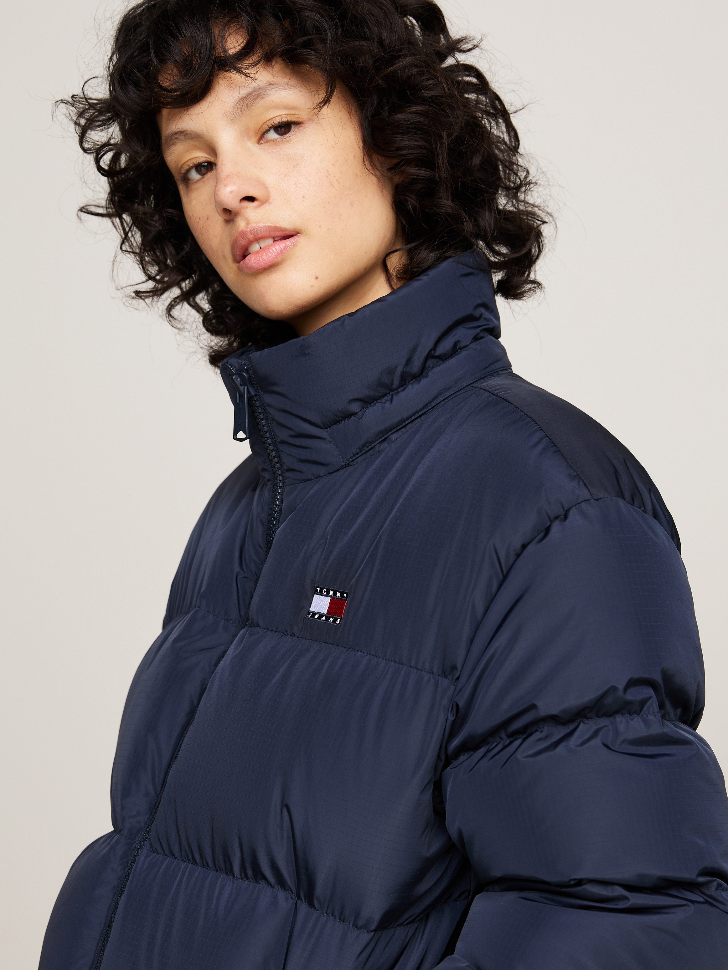 Tommy Jeans Steppjacke TJW ALASKA PUFFER EXT Kunstfaser – Bild 2 von 5