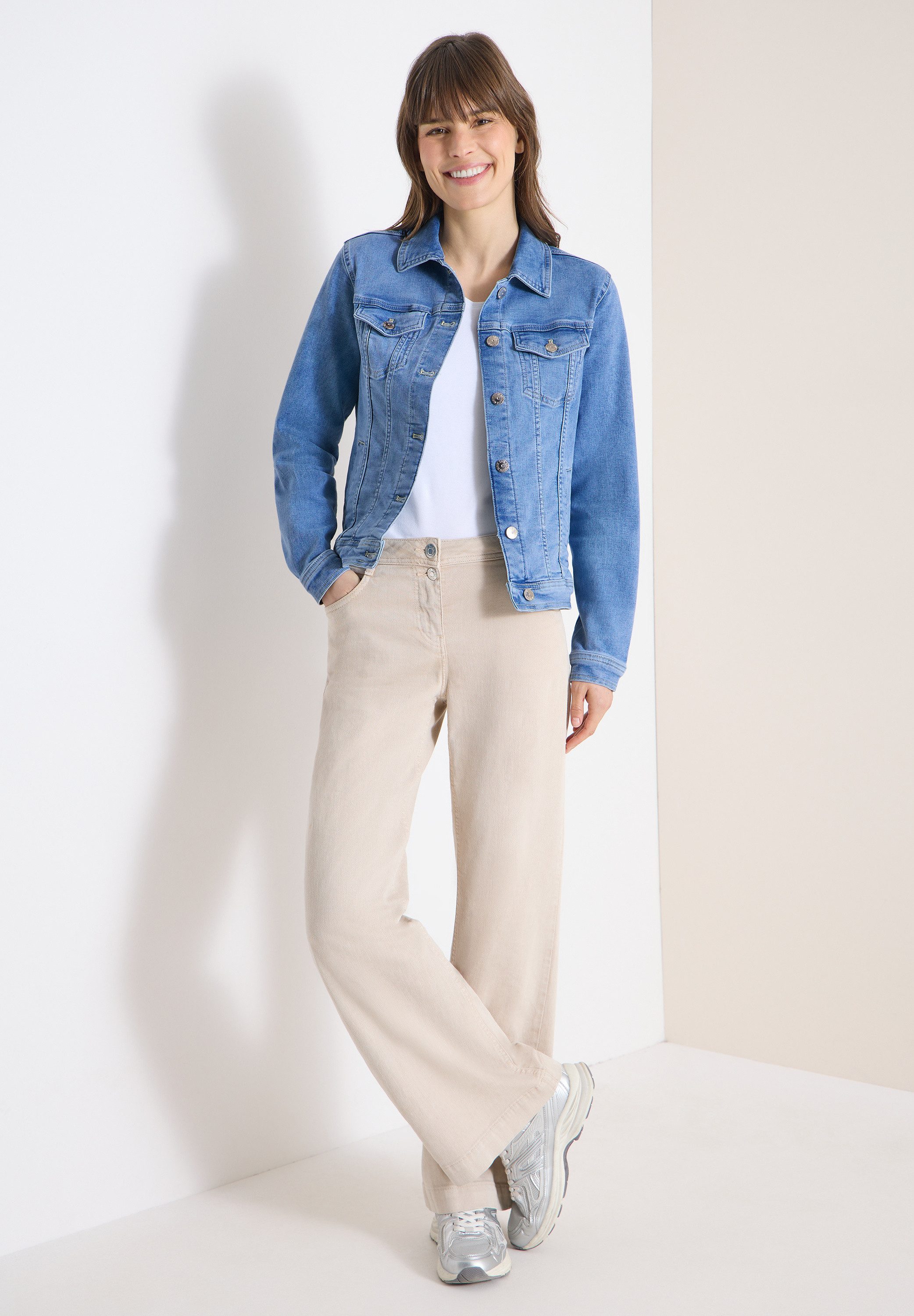CECIL Jeansjacke mit Brusttaschen und Knöpfen – Bild 4 von 5